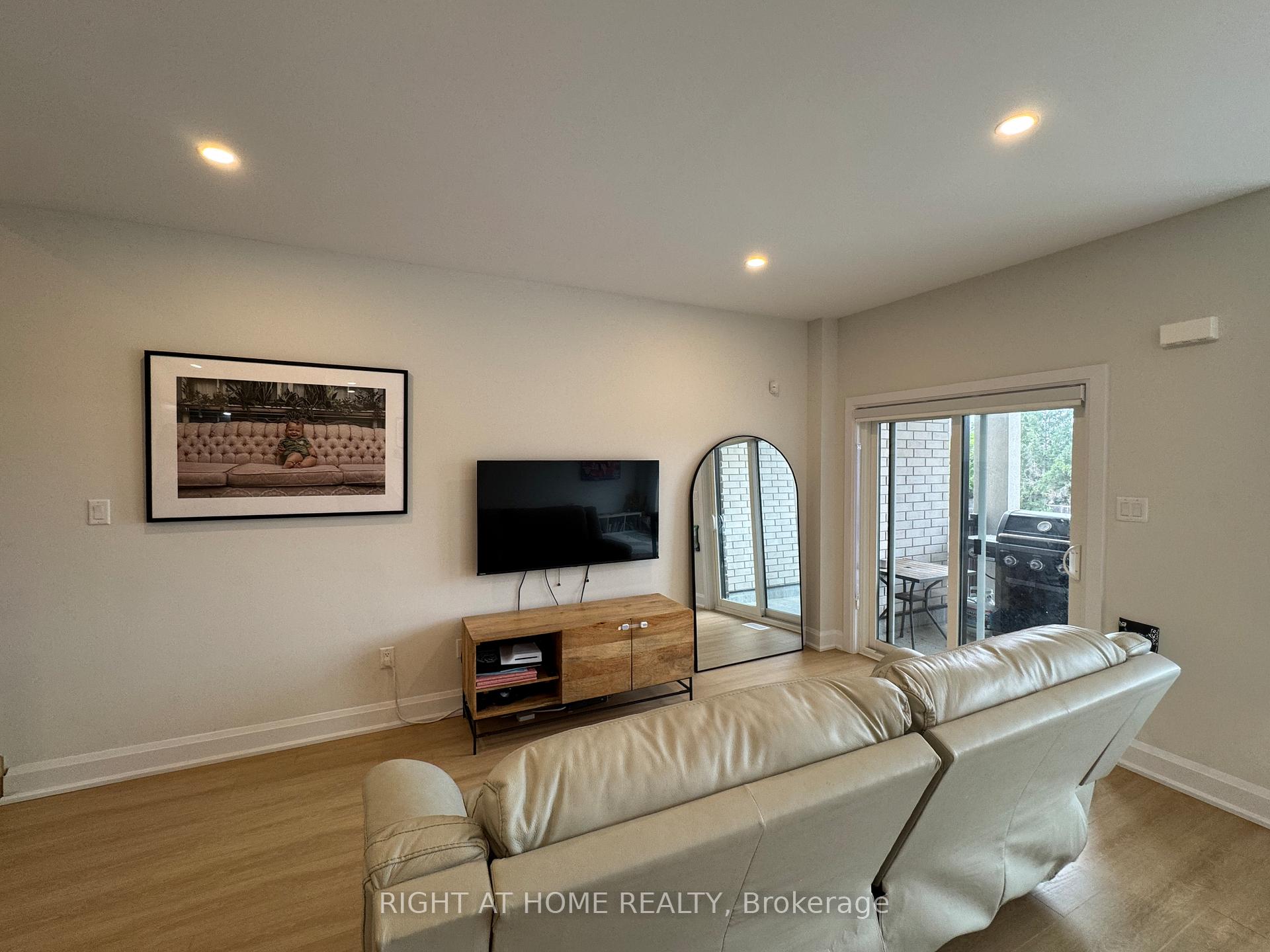 Photo 8 of Unit 19, 292 Vine Street, St. Catharines, Vine/Linwell — HOMEH