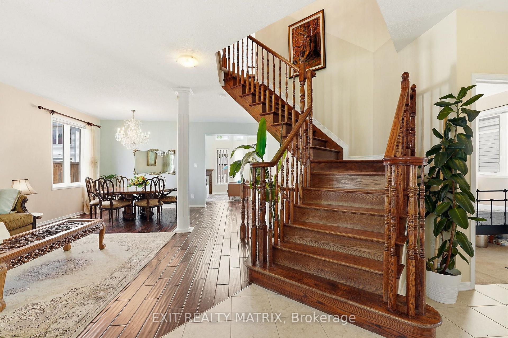 Photo 6 of 2310 Glandriel Crescent, Ottawa, Springridge/East Village — HOMEH
