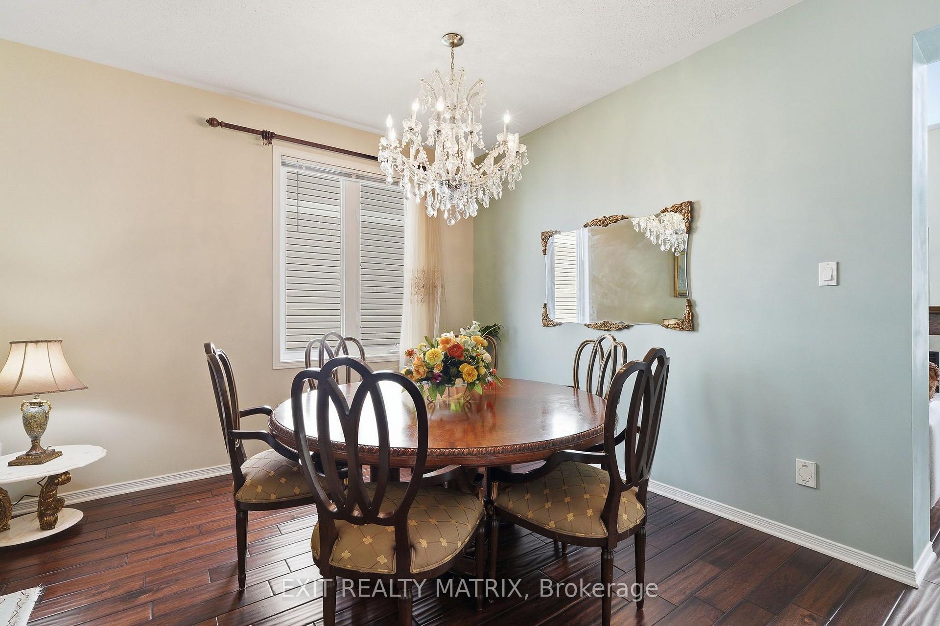 Photo 11 of 2310 Glandriel Crescent, Ottawa, Springridge/East Village — HOMEH
