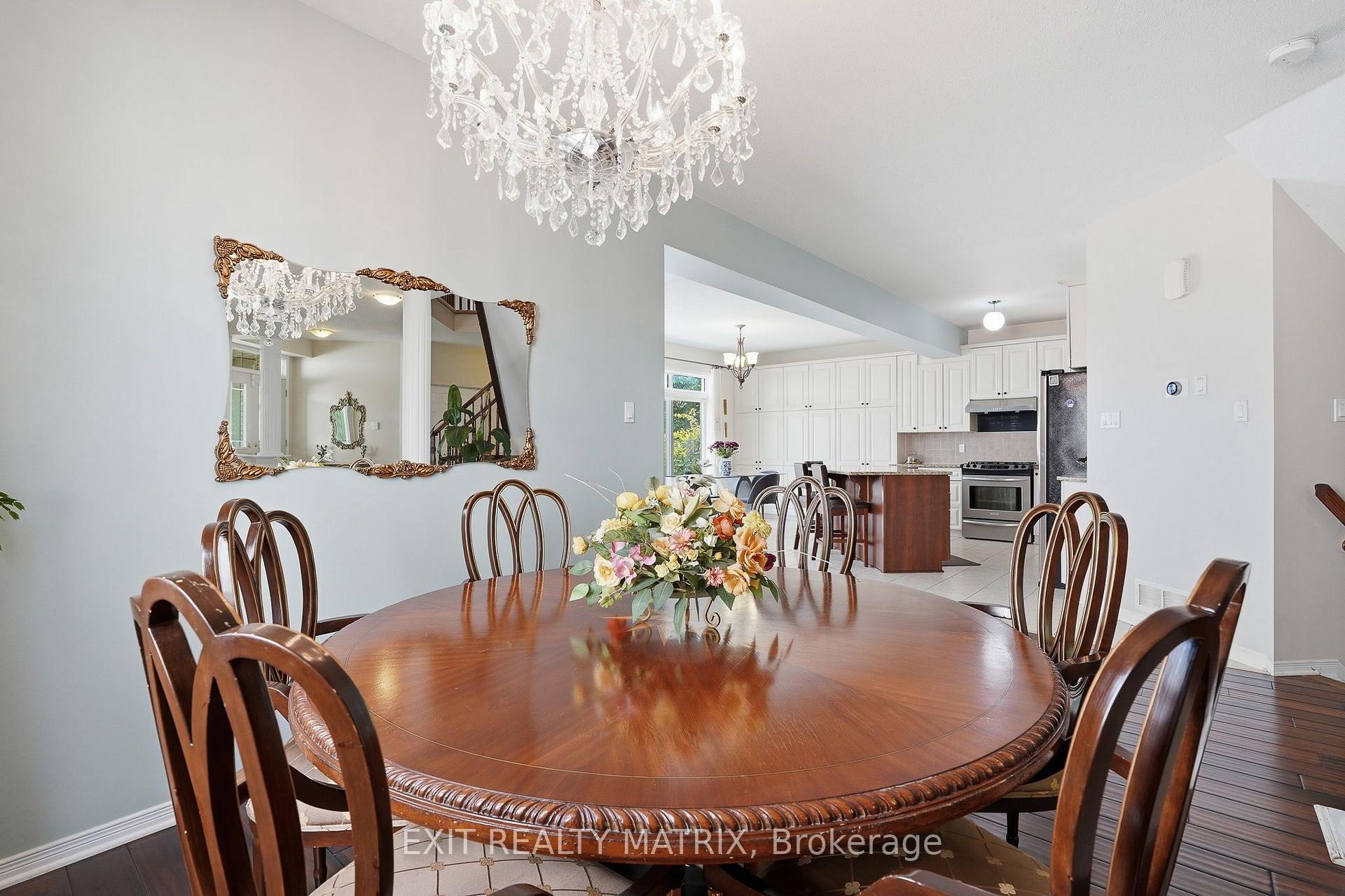 Photo 12 of 2310 Glandriel Crescent, Ottawa, Springridge/East Village — HOMEH