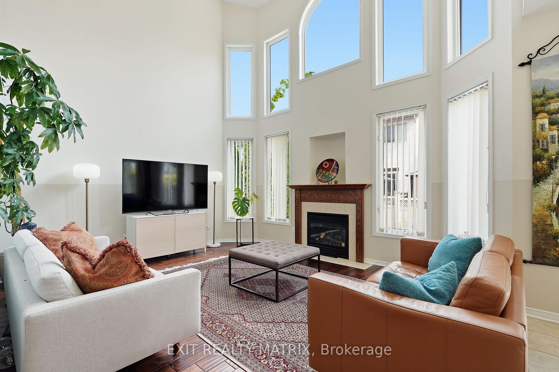 Photo 13 of 2310 Glandriel Crescent, Ottawa, Springridge/East Village — HOMEH