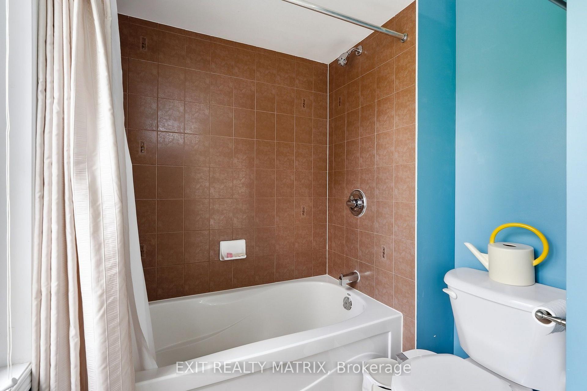 Photo 32 of 2310 Glandriel Crescent, Ottawa, Springridge/East Village — HOMEH