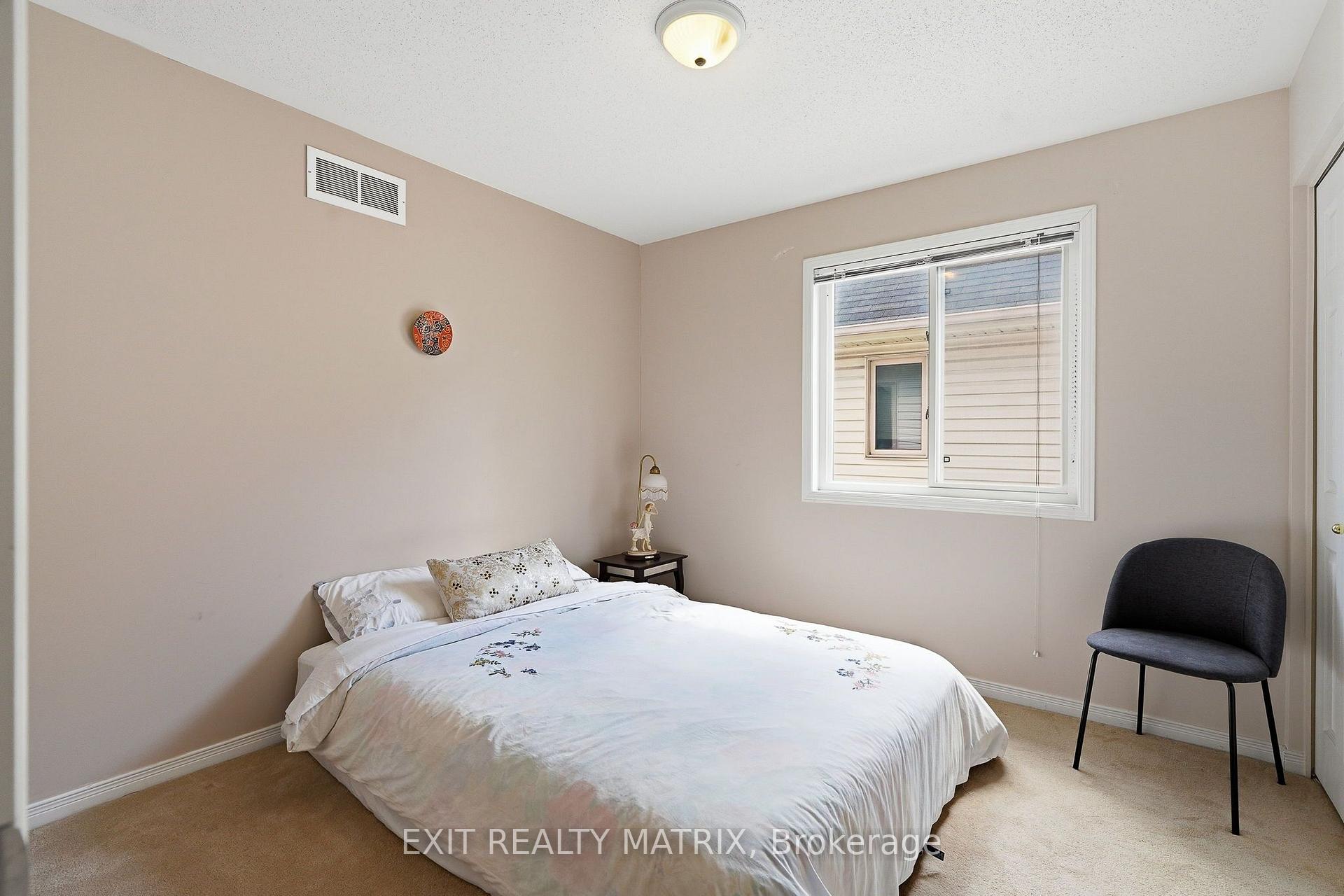 Photo 33 of 2310 Glandriel Crescent, Ottawa, Springridge/East Village — HOMEH