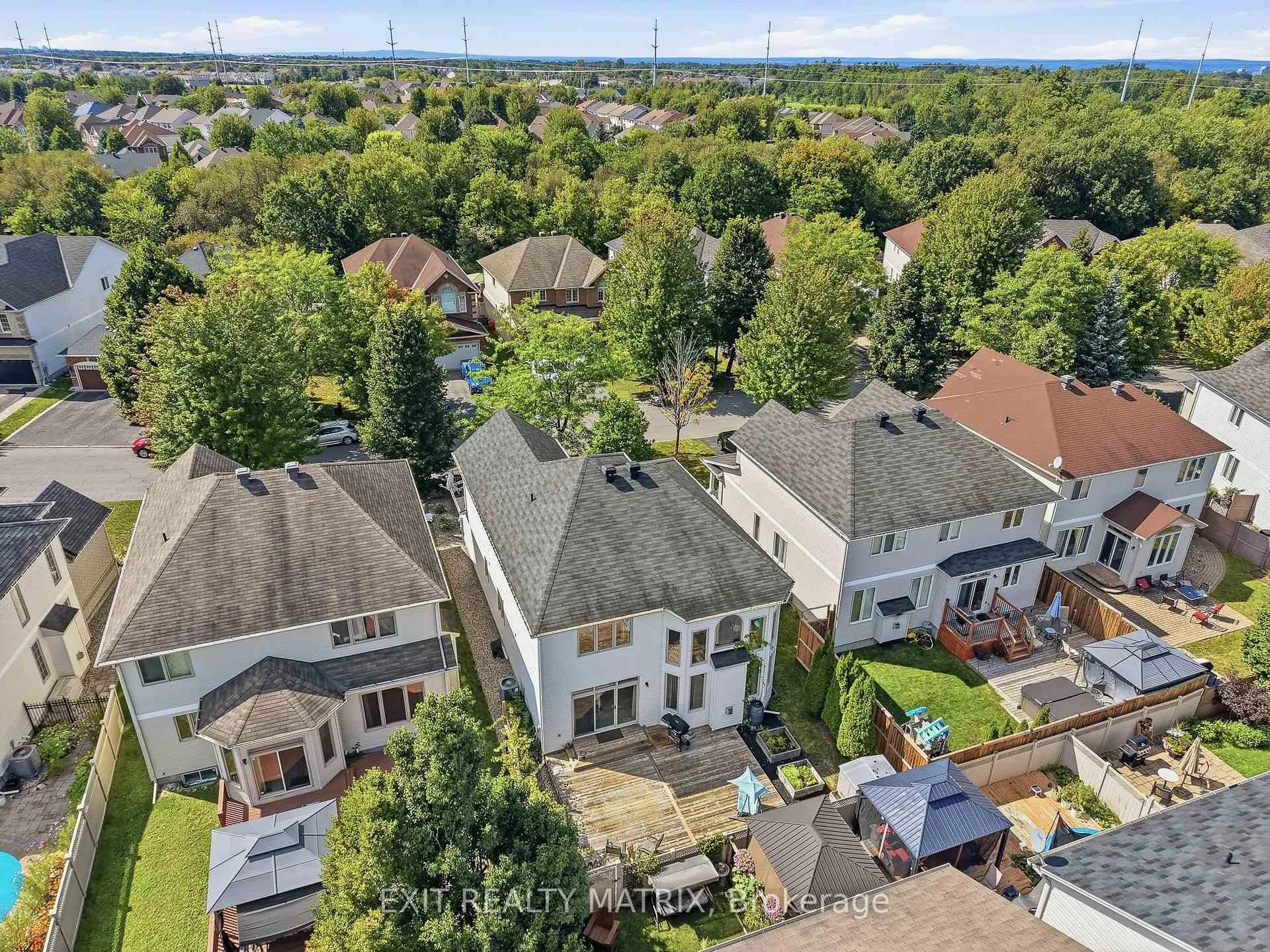 Photo 48 of 2310 Glandriel Crescent, Ottawa, Springridge/East Village — HOMEH