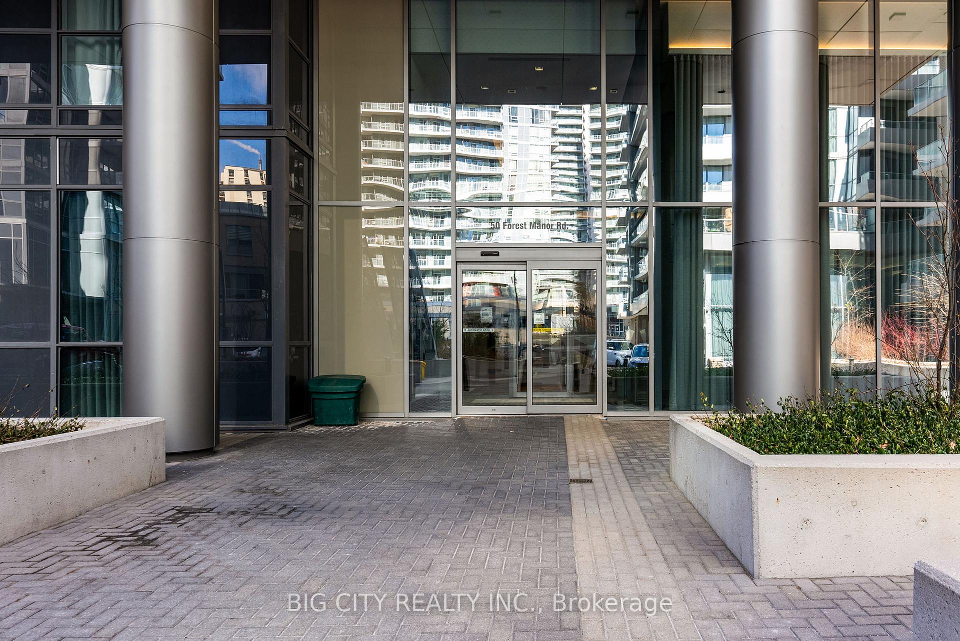 Photo 3 of Unit 1004, 50 Forest Manor Road, North York, Henry Farm — HOMEH