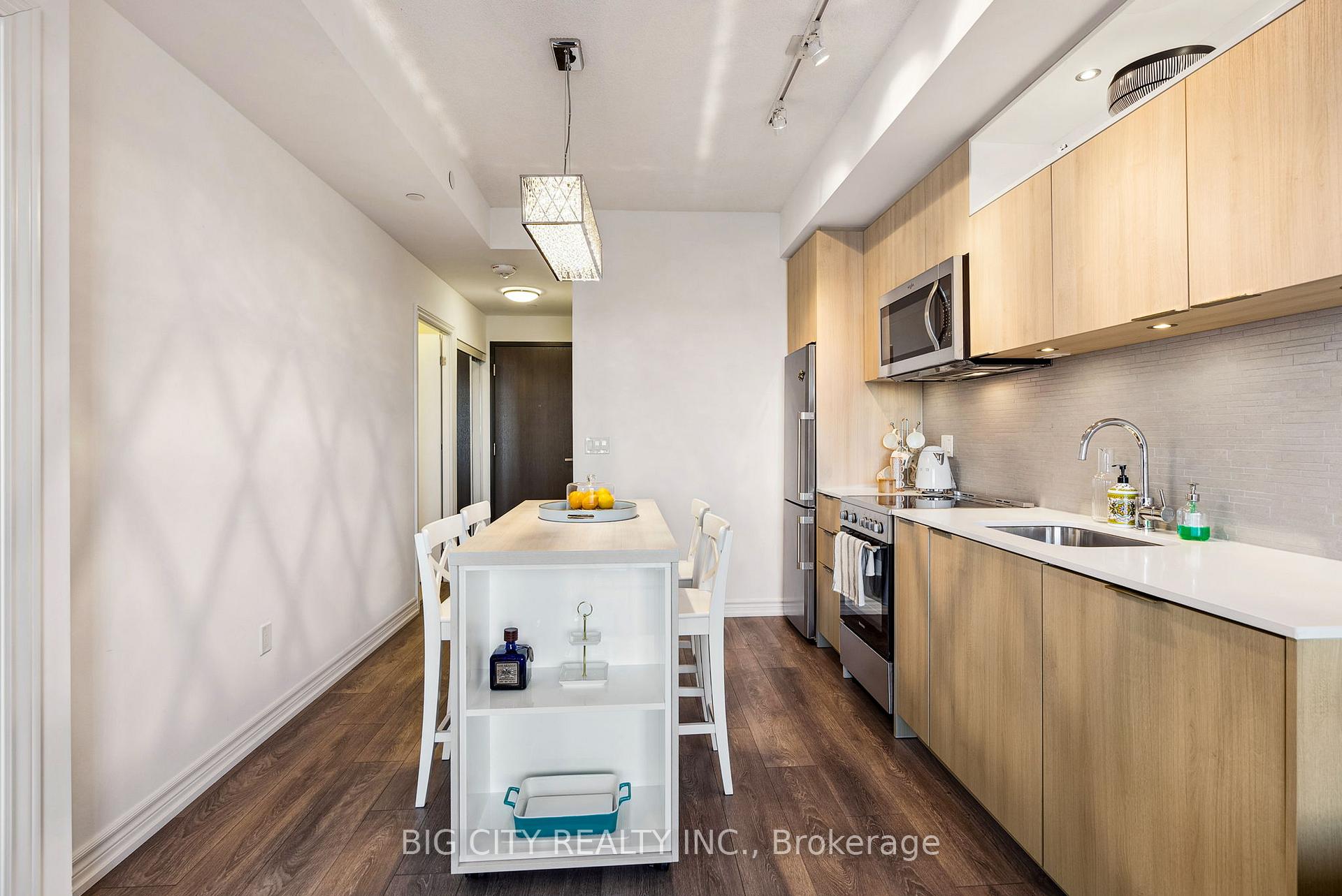 Photo 9 of Unit 1004, 50 Forest Manor Road, North York, Henry Farm — HOMEH