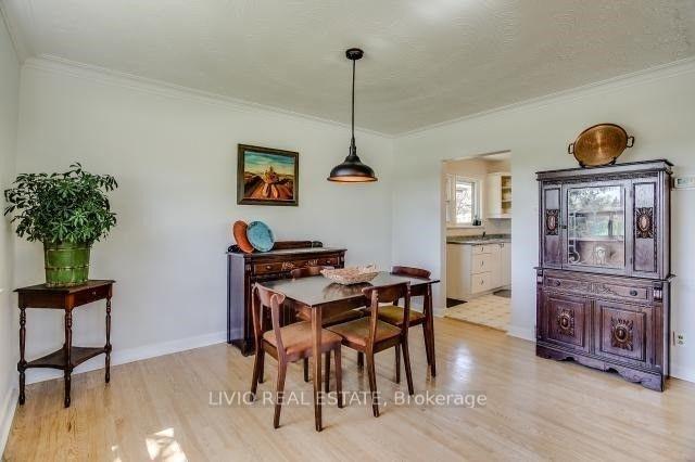 Photo 11 of 40 Barford Road, Etobicoke, Rexdale-Kipling — HOMEH