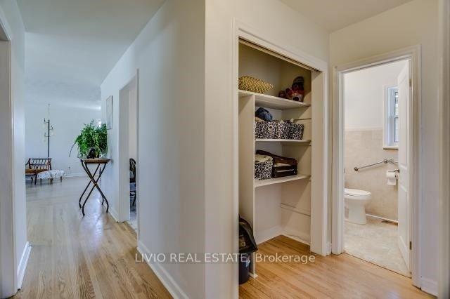 Photo 17 of 40 Barford Road, Etobicoke, Rexdale-Kipling — HOMEH