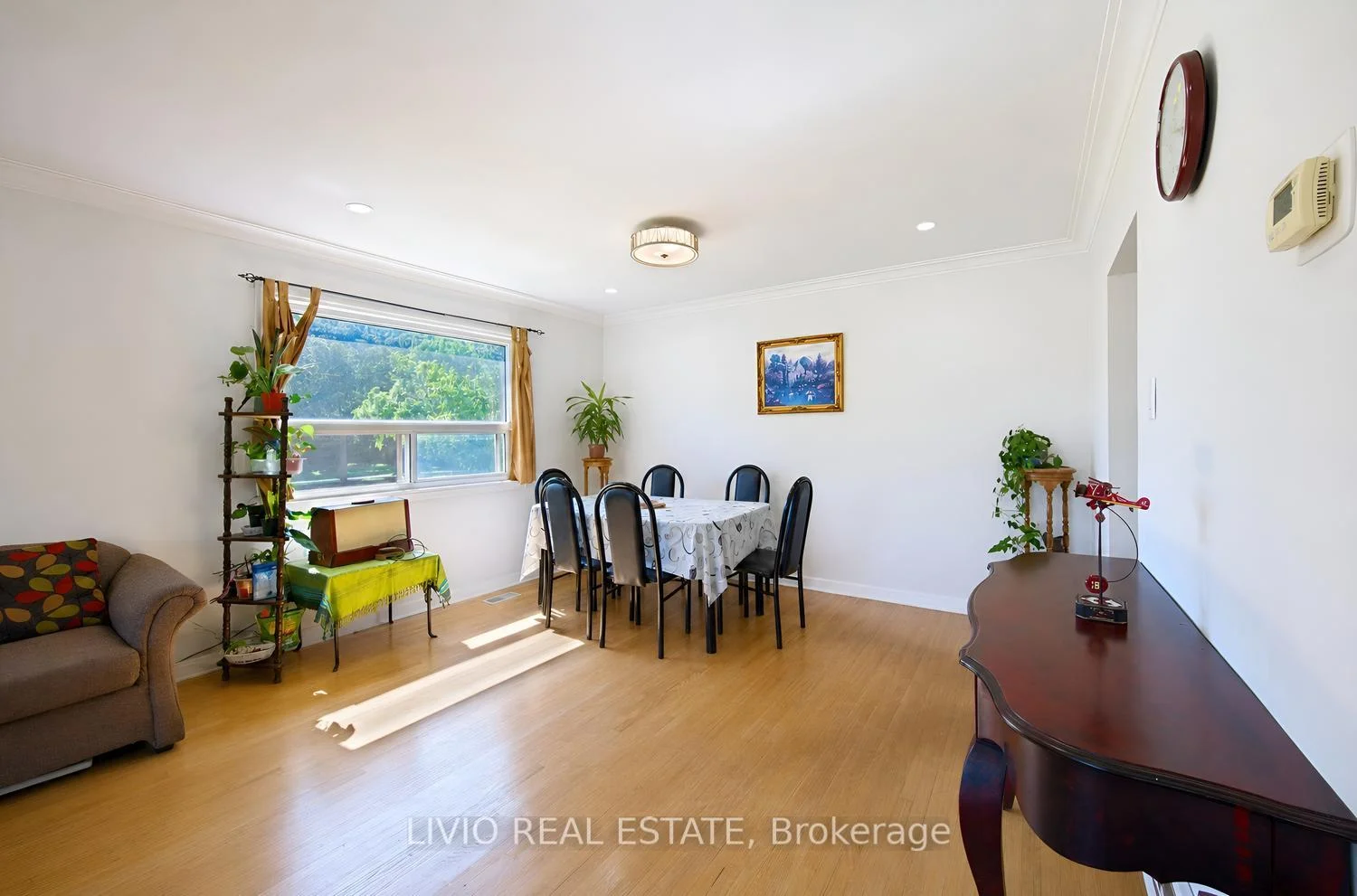 Photo 24 of 40 Barford Road, Etobicoke, Rexdale-Kipling — HOMEH