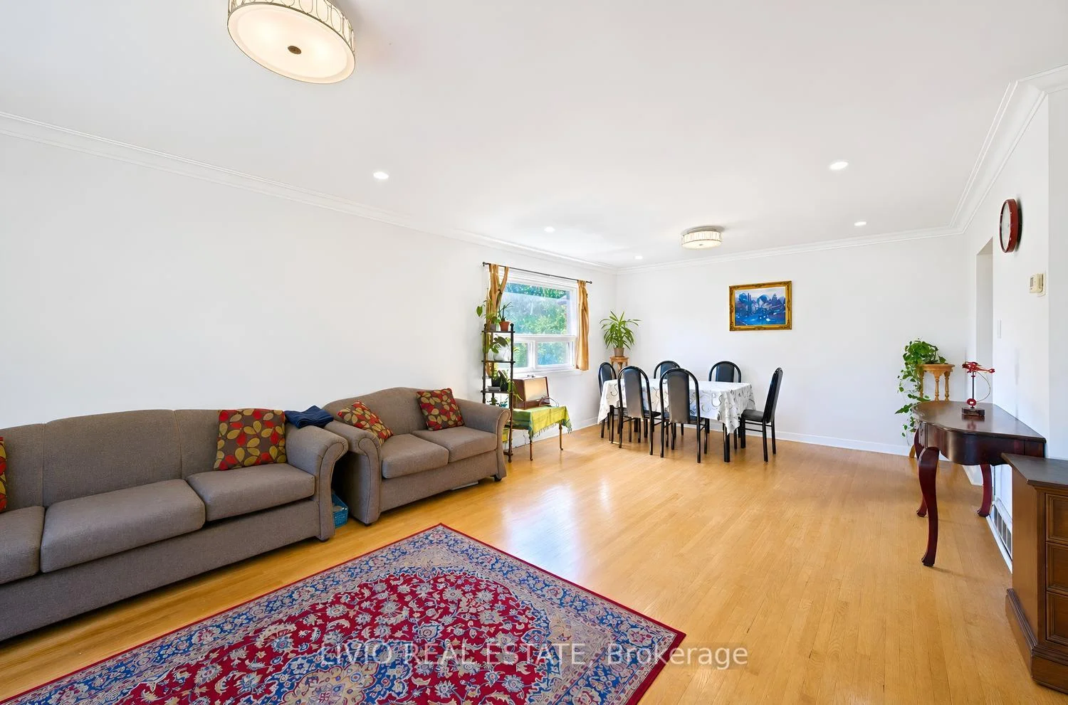 Photo 28 of 40 Barford Road, Etobicoke, Rexdale-Kipling — HOMEH
