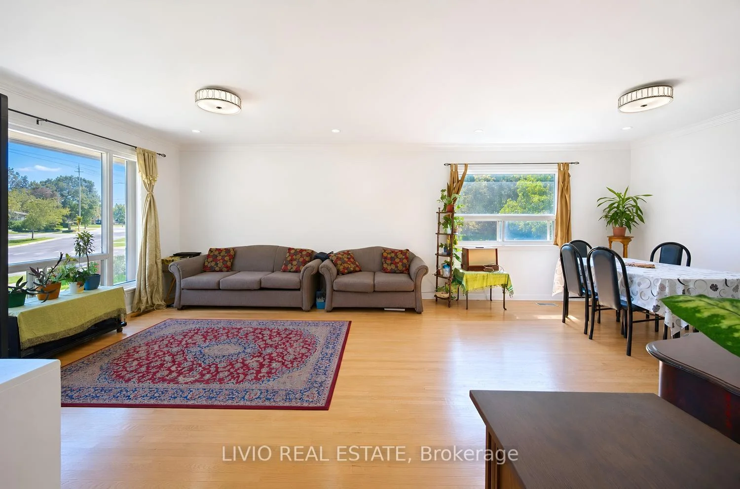 Photo 34 of 40 Barford Road, Etobicoke, Rexdale-Kipling — HOMEH