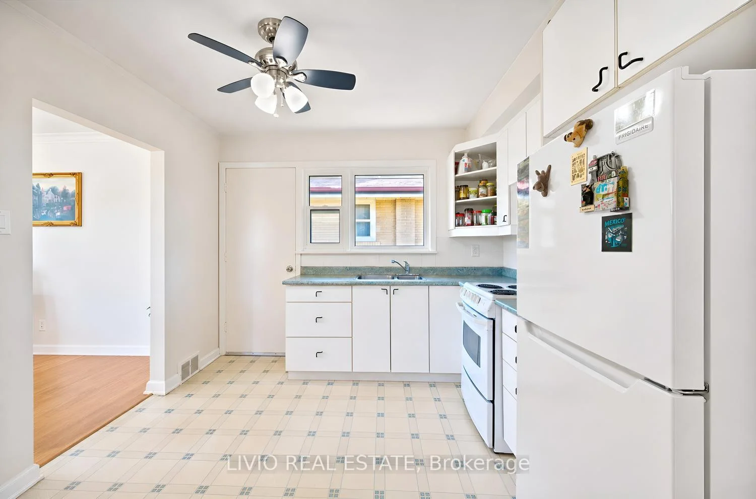 Photo 41 of 40 Barford Road, Etobicoke, Rexdale-Kipling — HOMEH