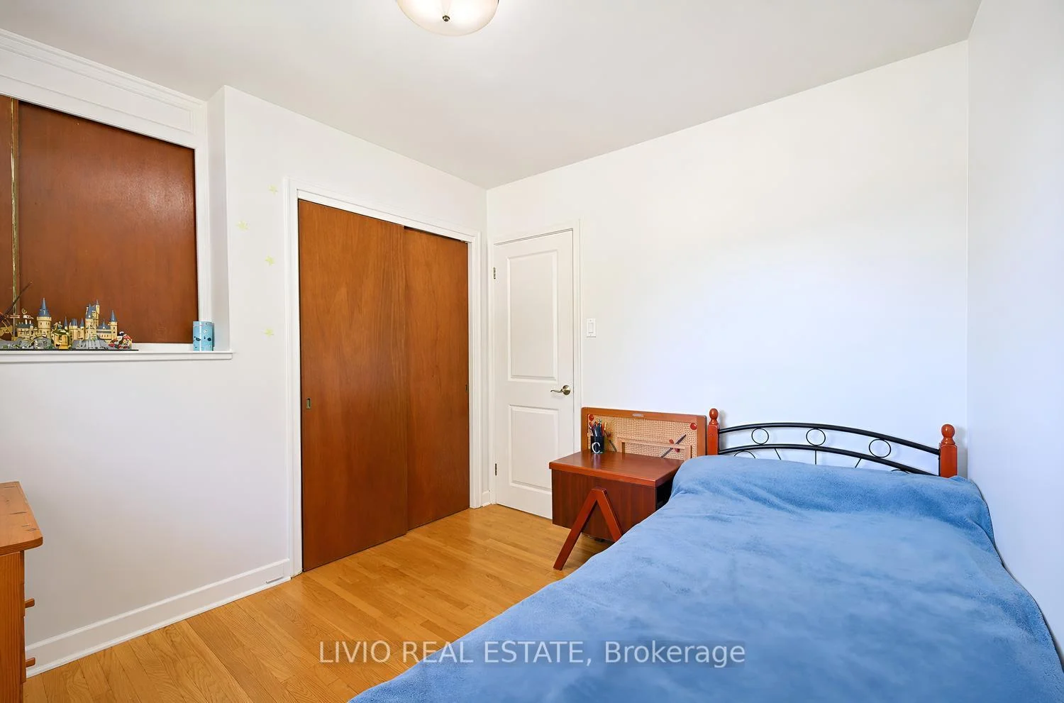 Photo 48 of 40 Barford Road, Etobicoke, Rexdale-Kipling — HOMEH