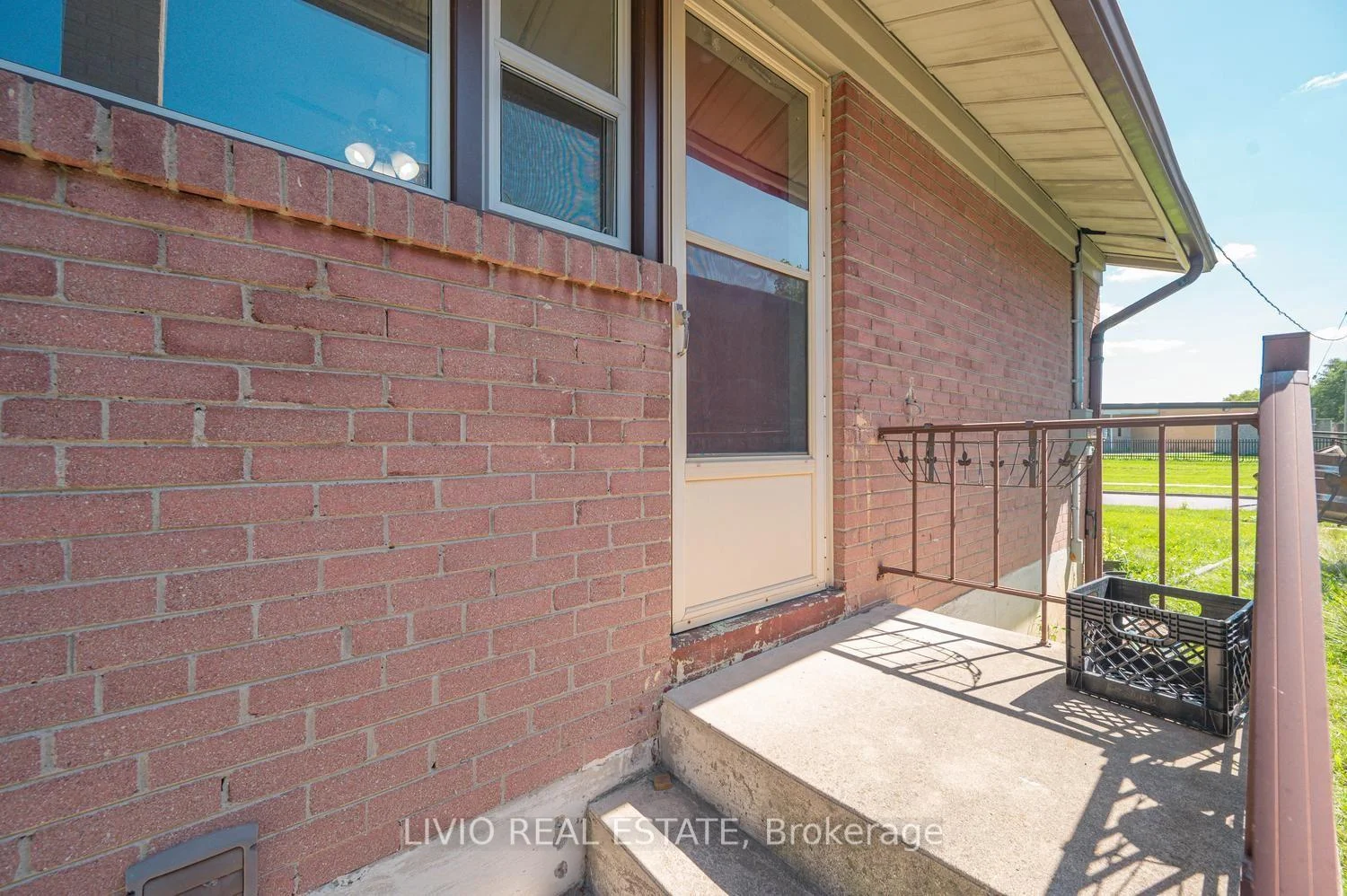 Photo 68 of 40 Barford Road, Etobicoke, Rexdale-Kipling — HOMEH