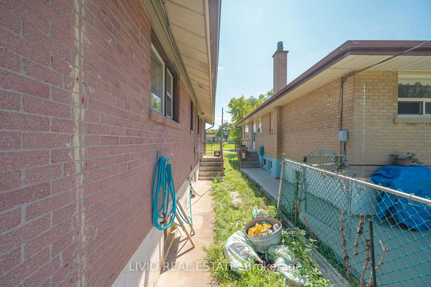 Photo 69 of 40 Barford Road, Etobicoke, Rexdale-Kipling — HOMEH