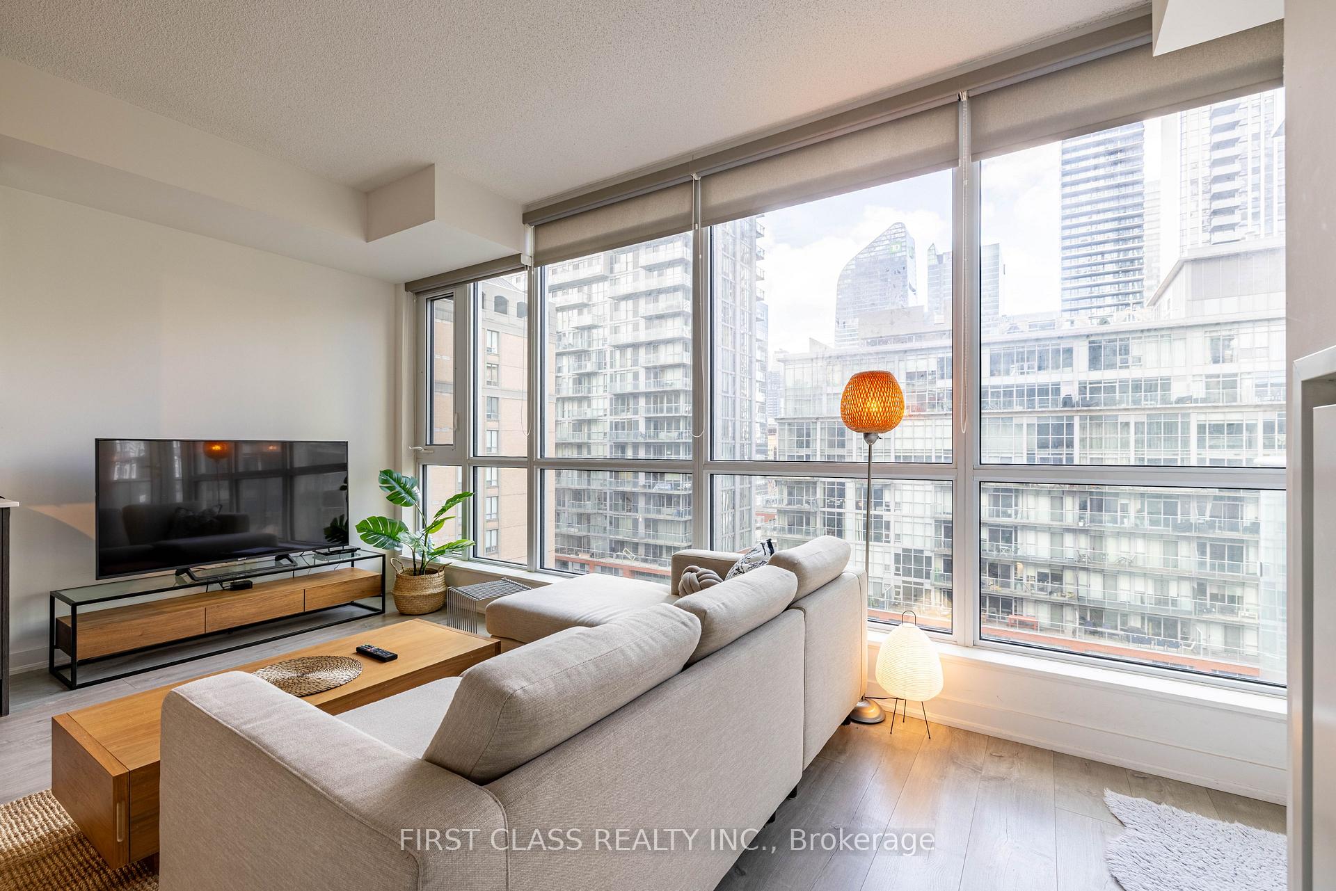 Photo 8 of 199 Richmond St W Street, Toronto, Waterfront Communities — HOMEH