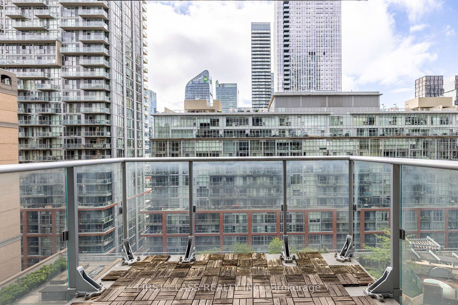 Photo 19 of 199 Richmond St W Street, Toronto, Waterfront Communities — HOMEH