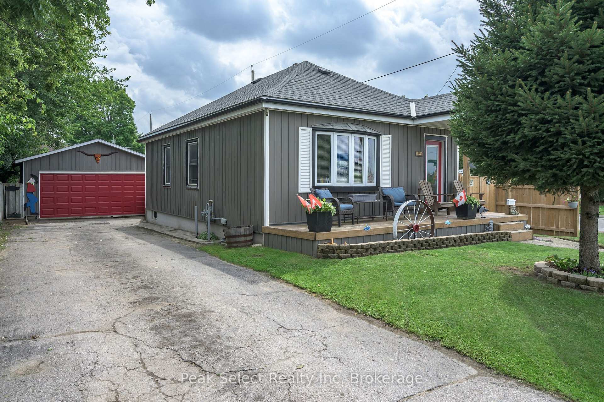 Photo of 1345 Trafalgar Street