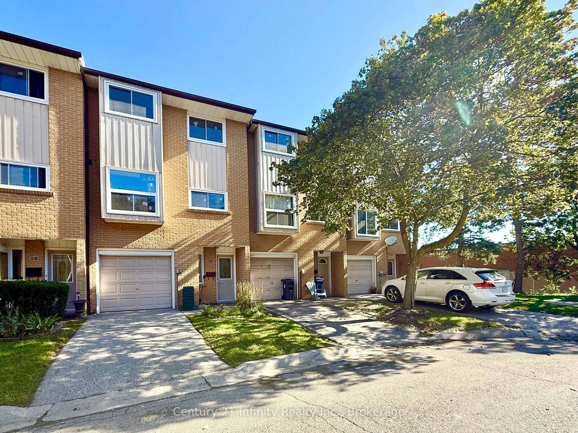 Front of Unit 22, 750 Military Trail