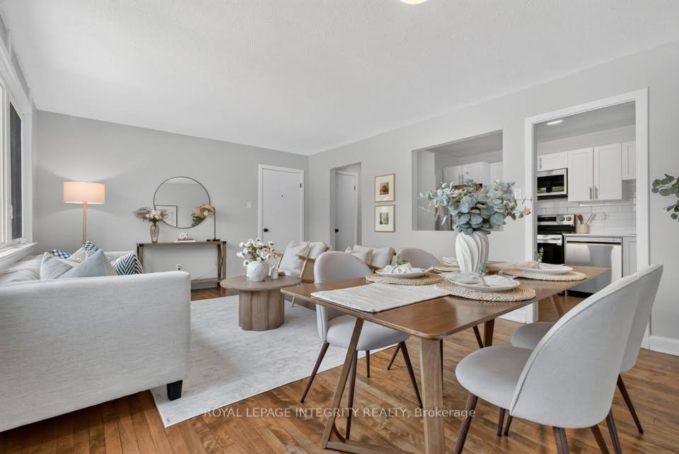 Photo 2 of Unit 2, 228 Woodroffe Avenue, Ottawa, Woodroffe — HOMEH