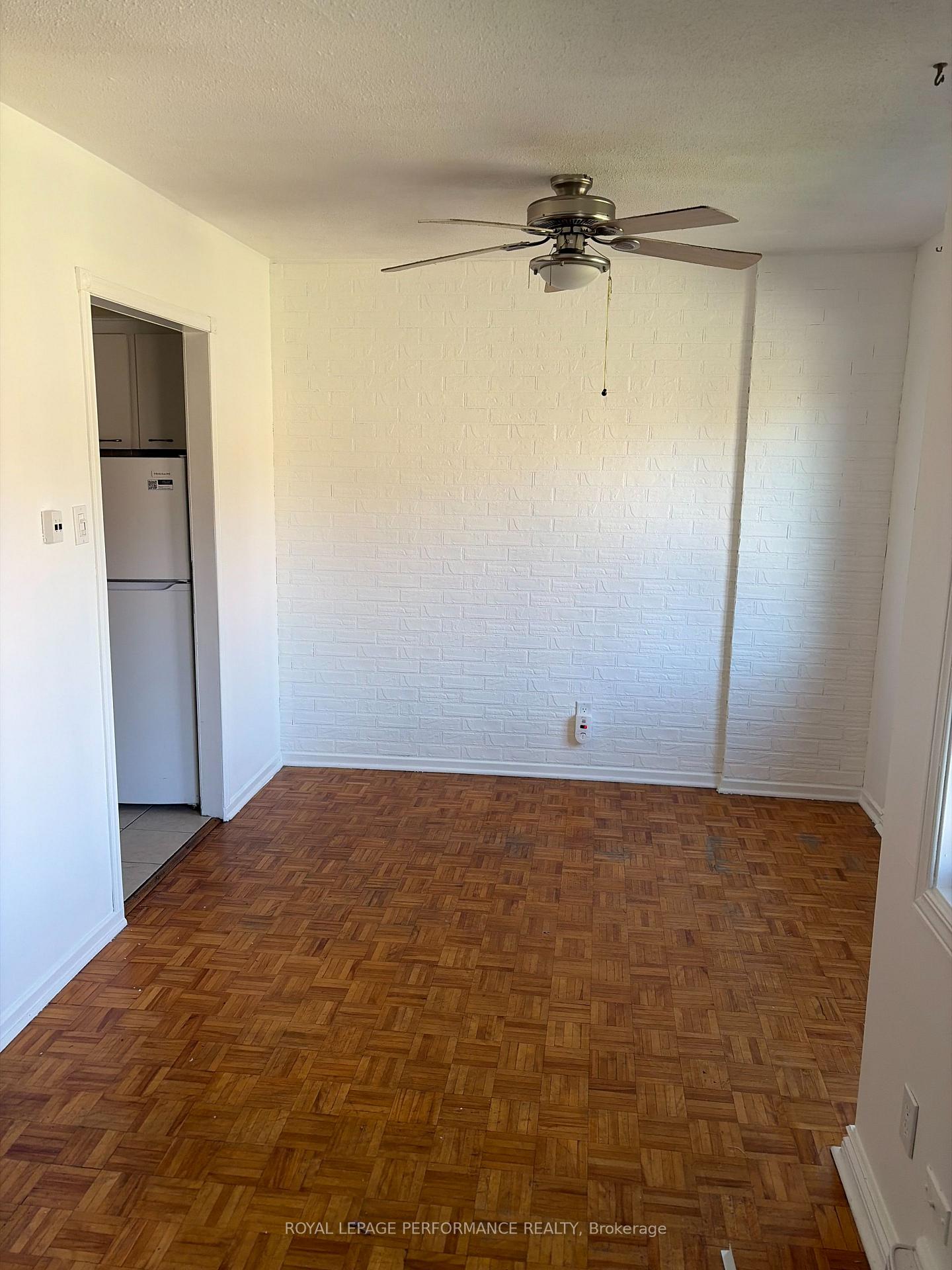Photo 9 of Unit 208C, 2044 Arrowsmith Drive, Ottawa, Beacon Hill South — HOMEH