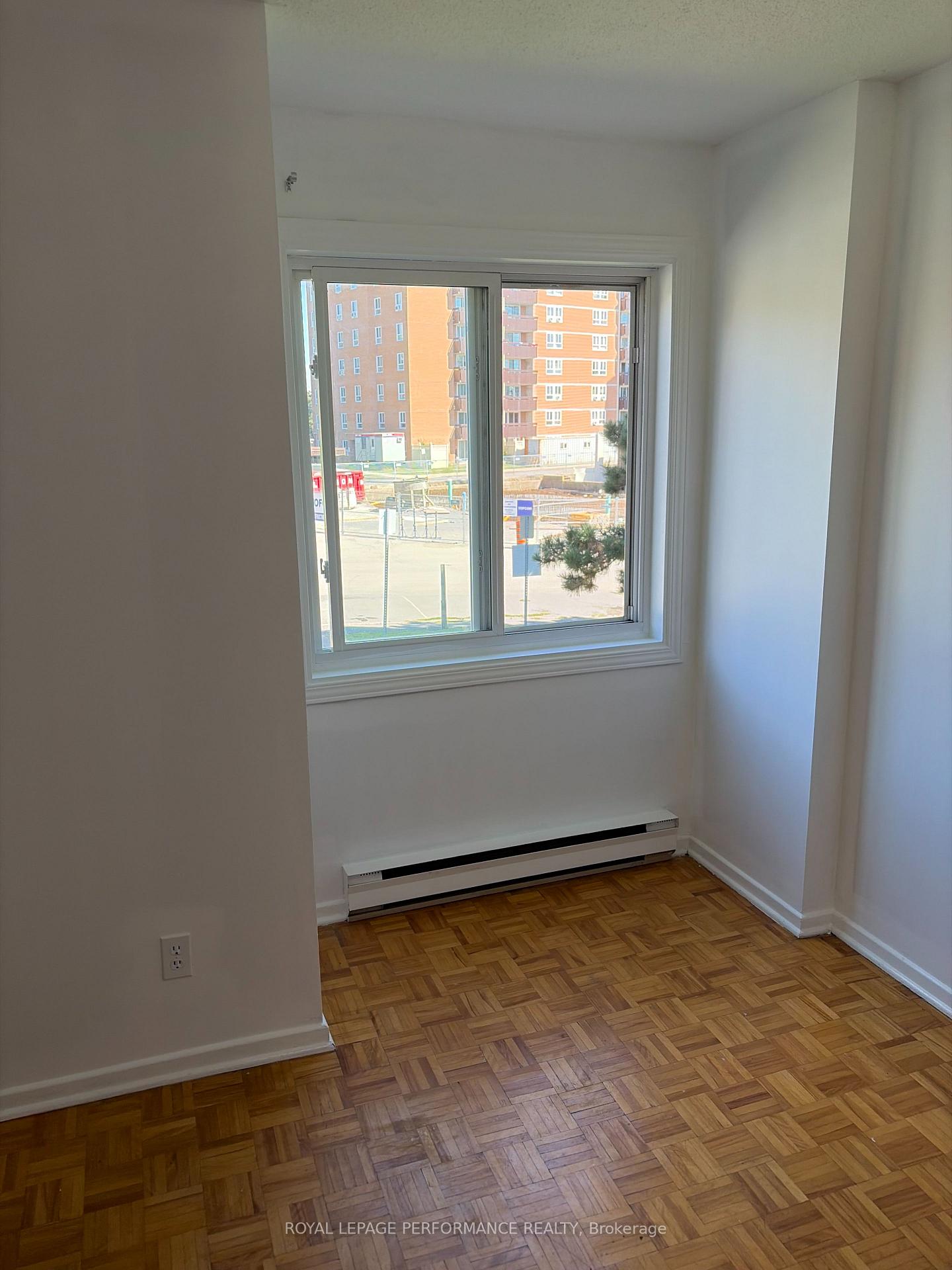 Photo 17 of Unit 208C, 2044 Arrowsmith Drive, Ottawa, Beacon Hill South — HOMEH
