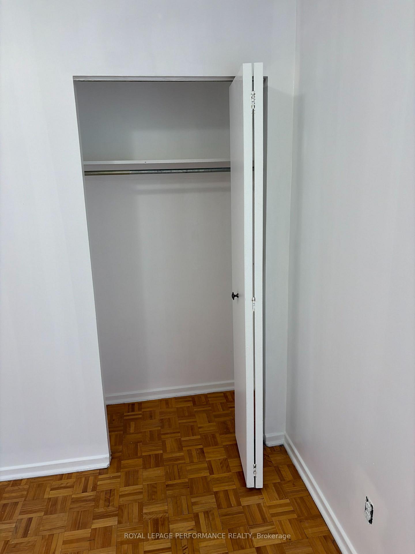 Photo 23 of Unit 208C, 2044 Arrowsmith Drive, Ottawa, Beacon Hill South — HOMEH