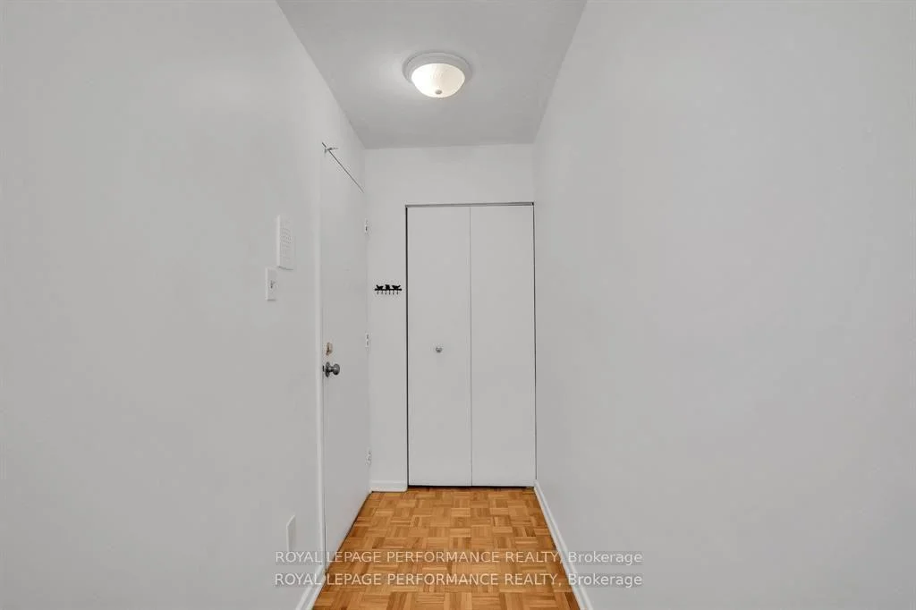 Photo 10 of Unit 208C, 2044 Arrowsmith Drive, Ottawa, Beacon Hill South — HOMEH