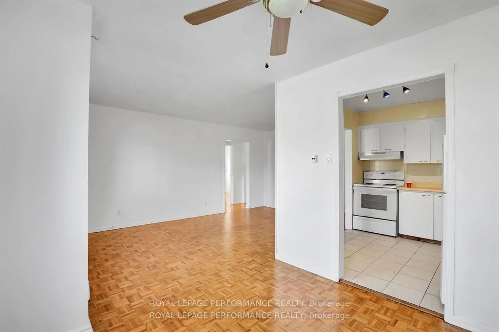 Photo 18 of Unit 208C, 2044 Arrowsmith Drive, Ottawa, Beacon Hill South — HOMEH