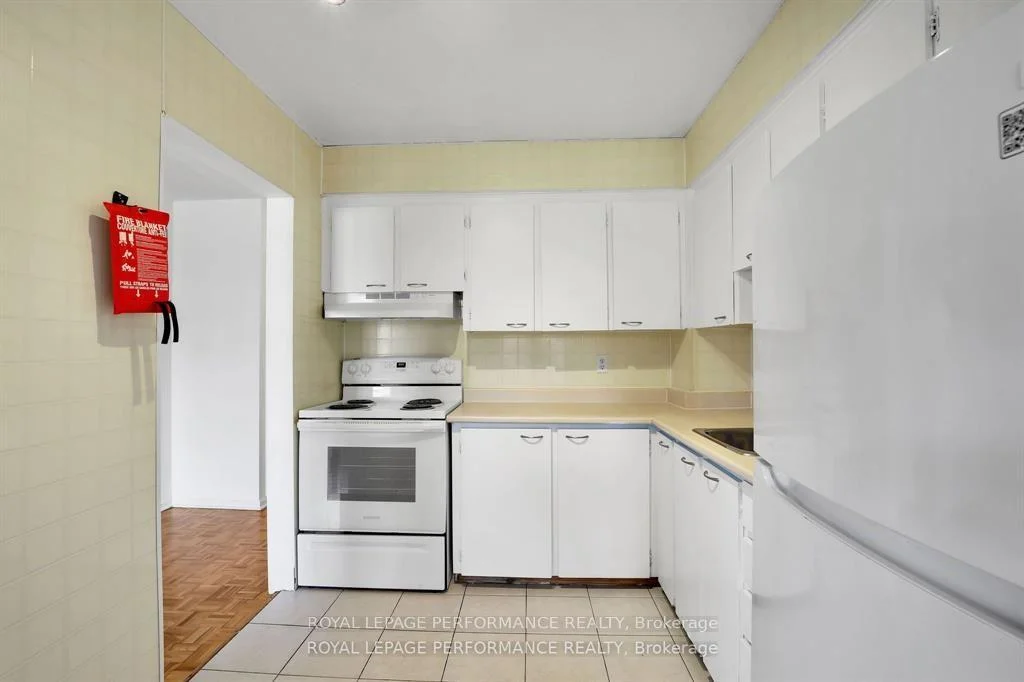 Photo 22 of Unit 208C, 2044 Arrowsmith Drive, Ottawa, Beacon Hill South — HOMEH