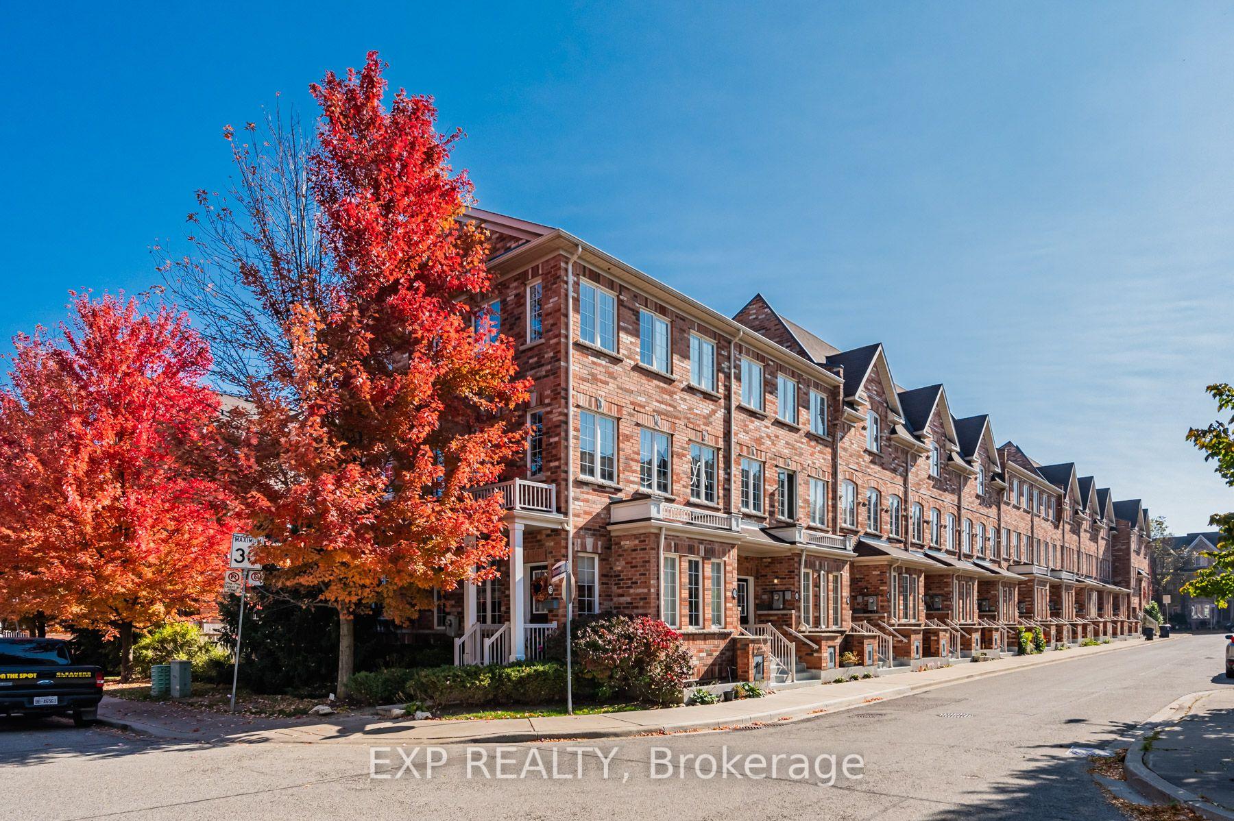 Photo 2 of 35 Carnahan Terrace, Toronto, East End-Danforth — HOMEH