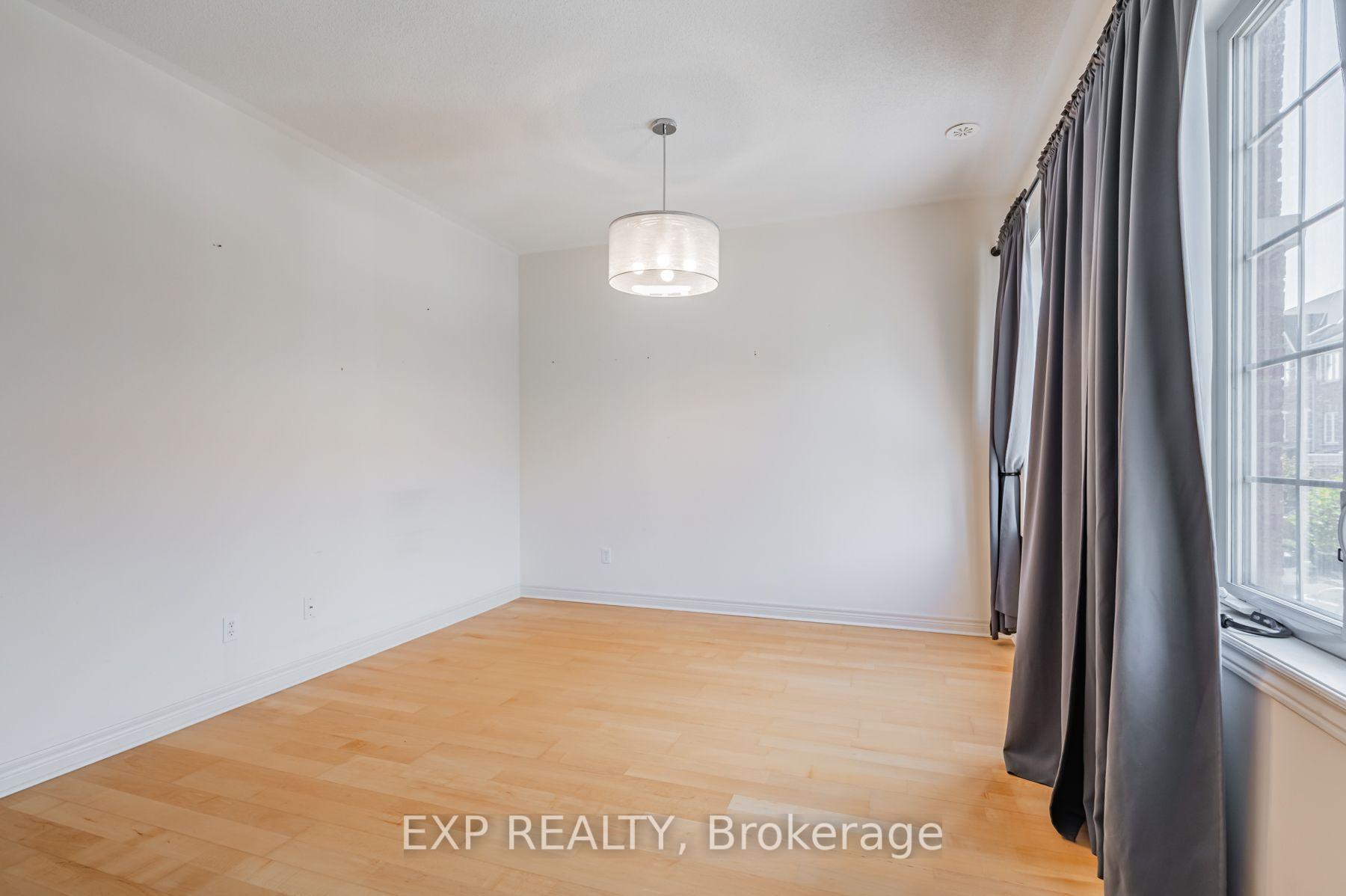 Photo 6 of 35 Carnahan Terrace, Toronto, East End-Danforth — HOMEH