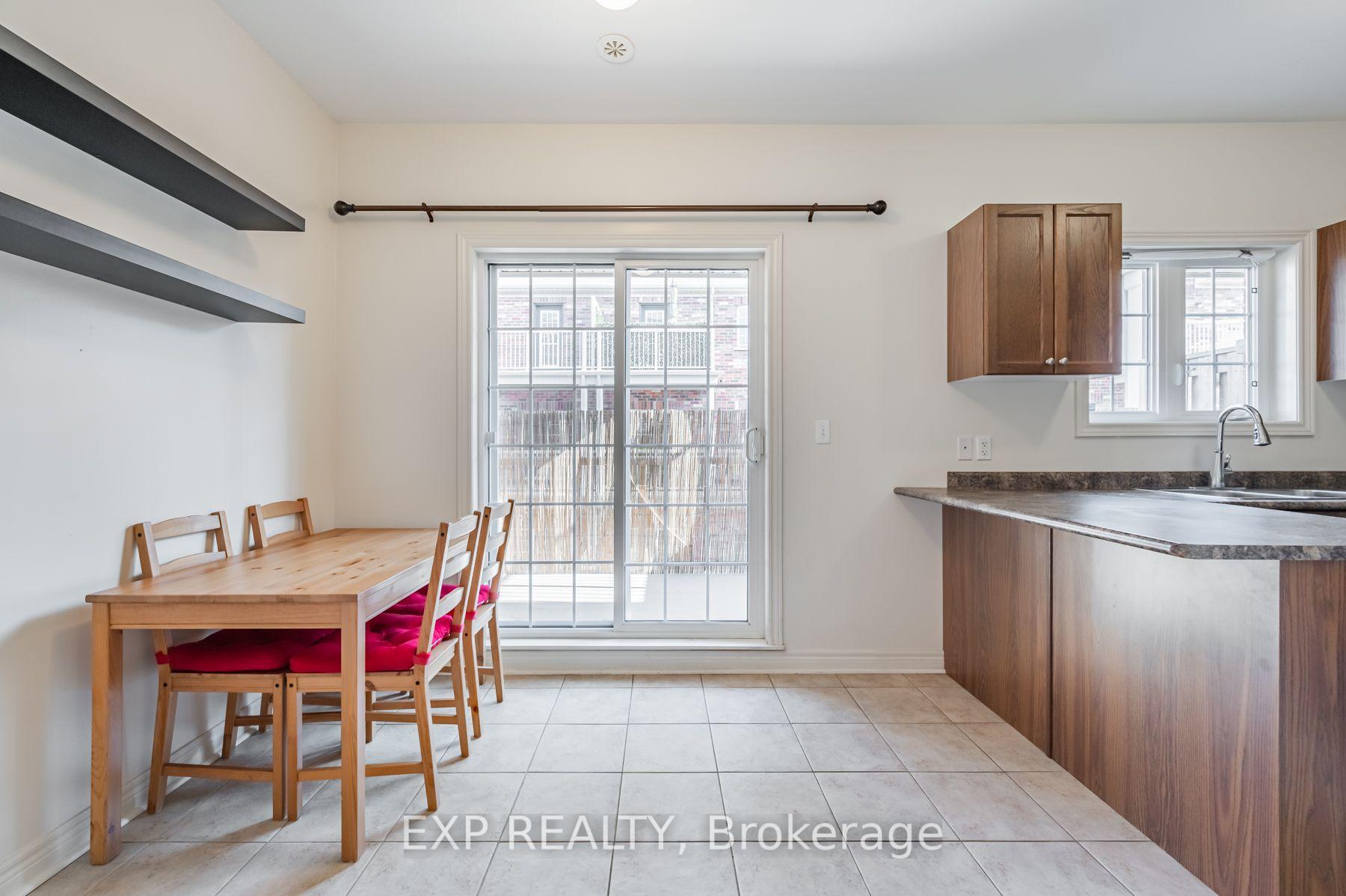 Photo 9 of 35 Carnahan Terrace, Toronto, East End-Danforth — HOMEH