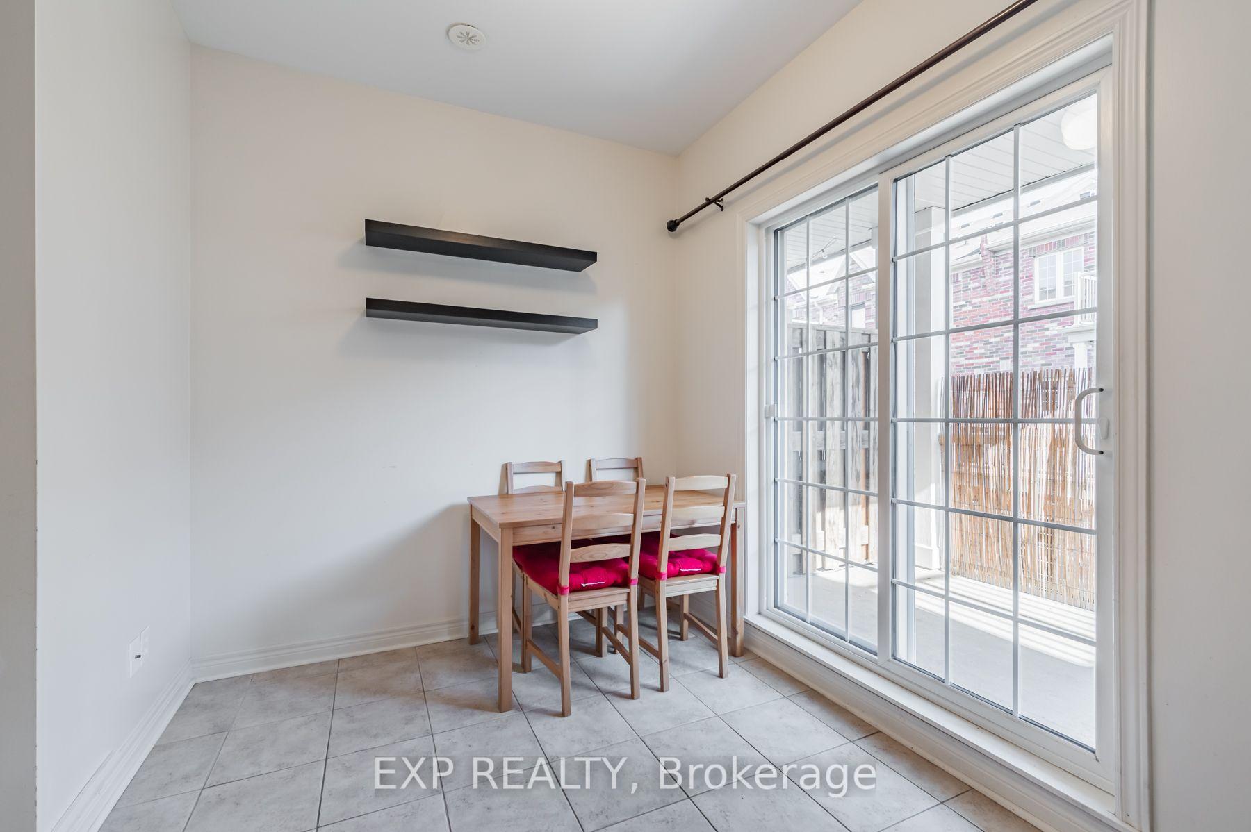 Photo 10 of 35 Carnahan Terrace, Toronto, East End-Danforth — HOMEH