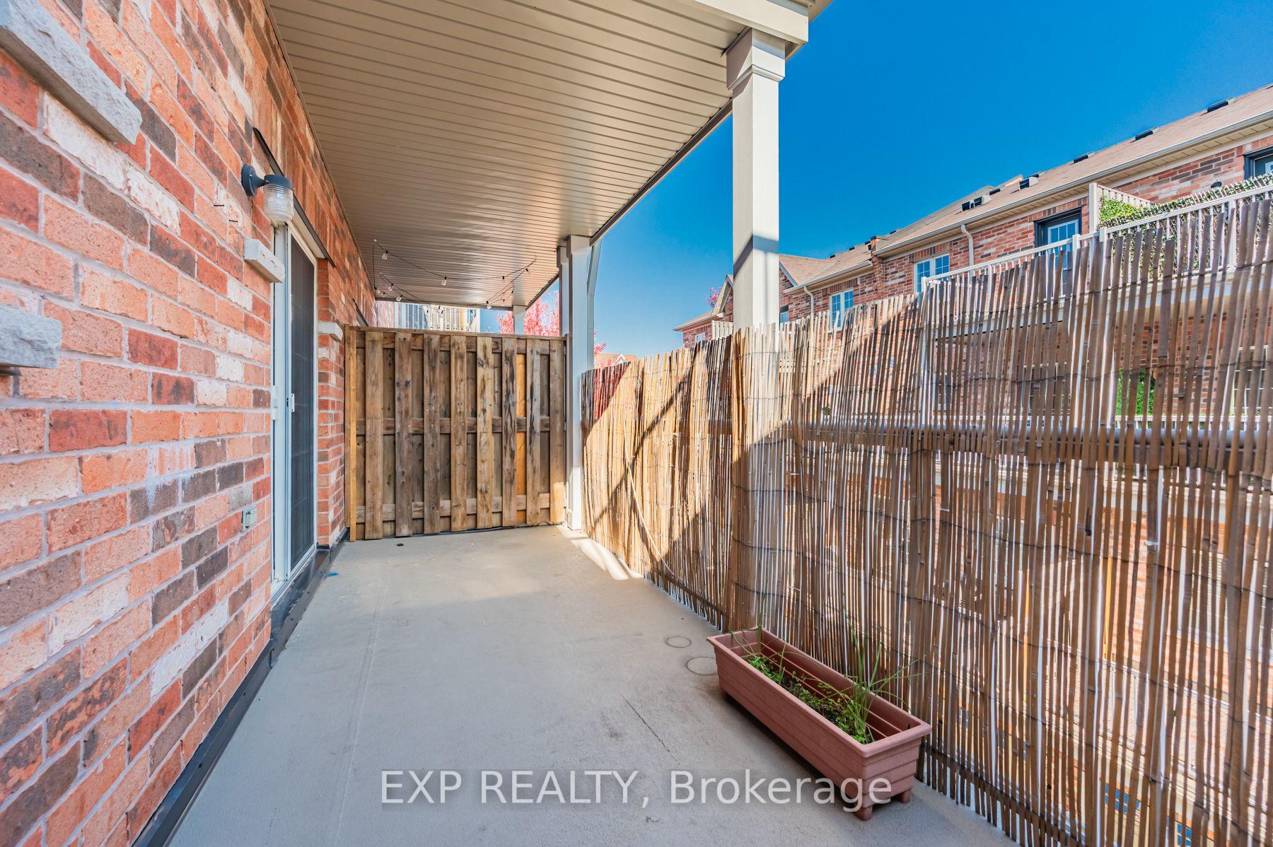 Photo 17 of 35 Carnahan Terrace, Toronto, East End-Danforth — HOMEH