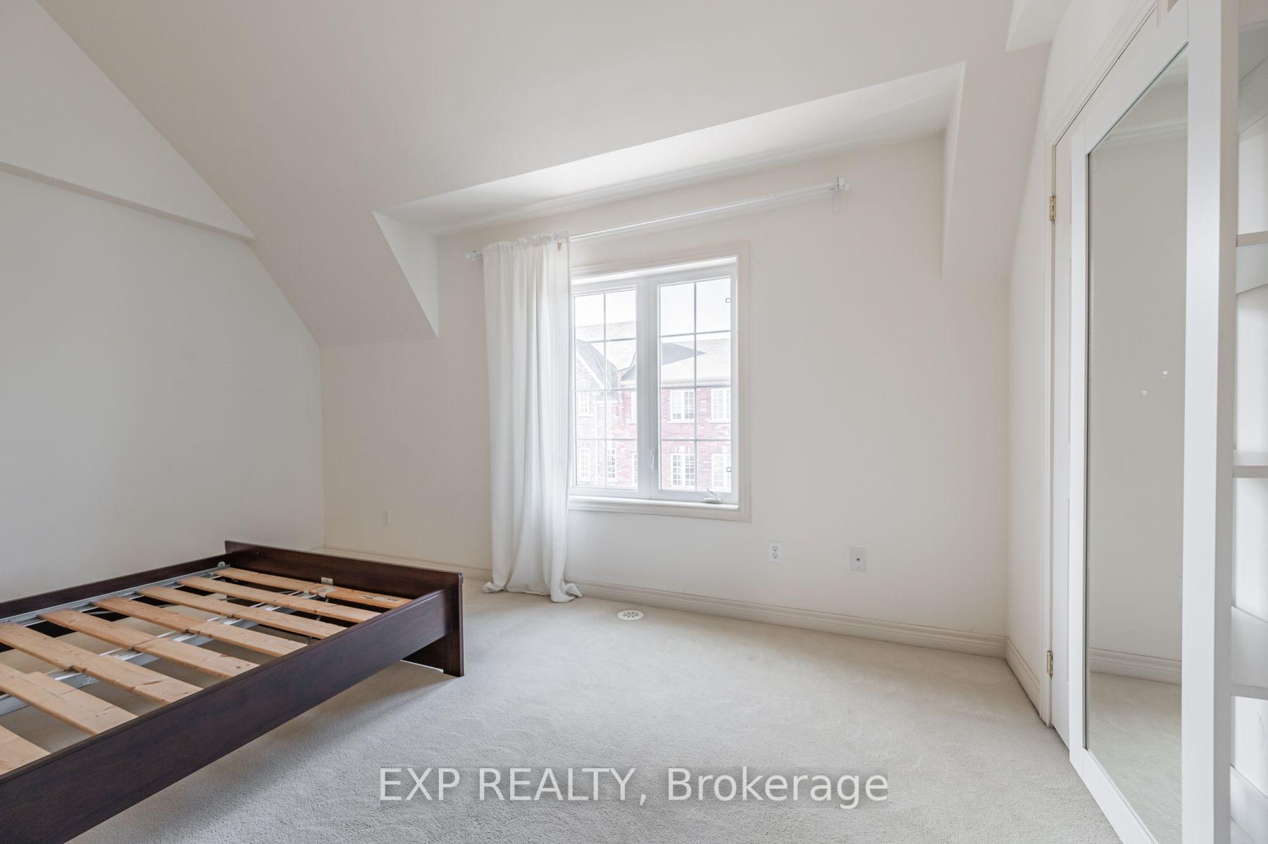 Photo 22 of 35 Carnahan Terrace, Toronto, East End-Danforth — HOMEH