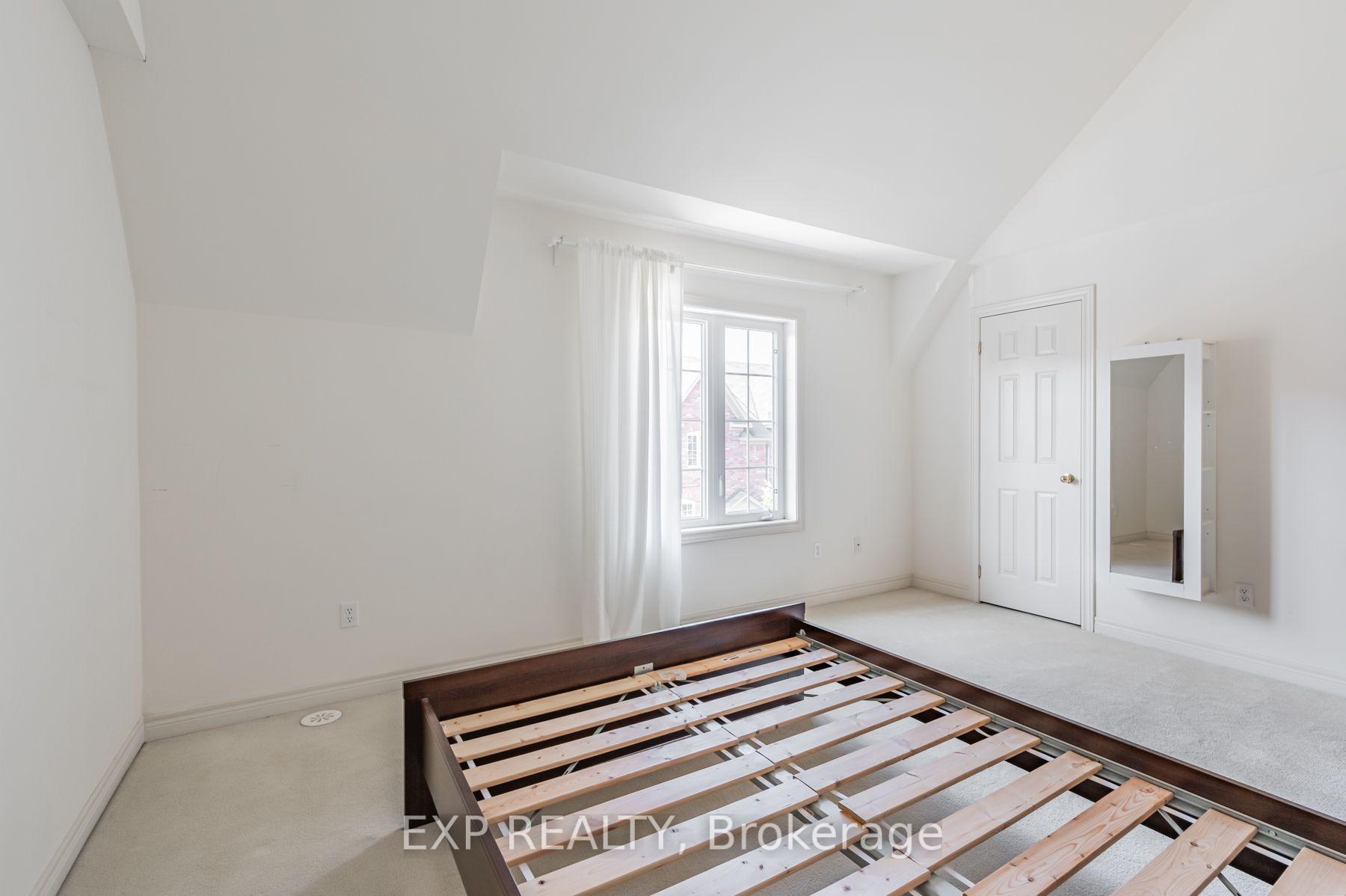 Photo 25 of 35 Carnahan Terrace, Toronto, East End-Danforth — HOMEH