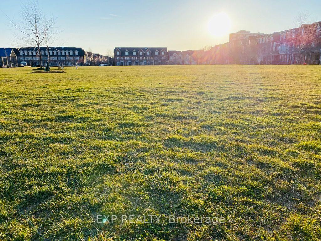 Photo 39 of 35 Carnahan Terrace, Toronto, East End-Danforth — HOMEH