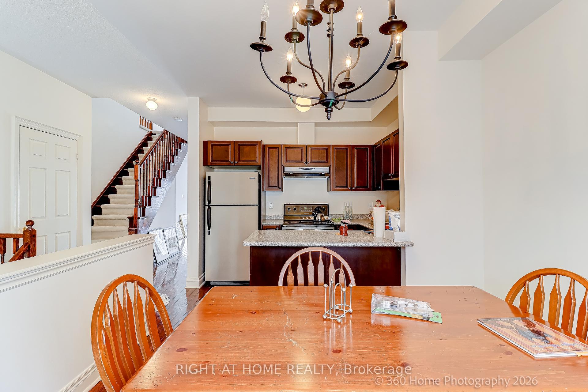 Photo 9 of Unit 2, 1130 Cawthra Road, Mississauga, Mineola — HOMEH