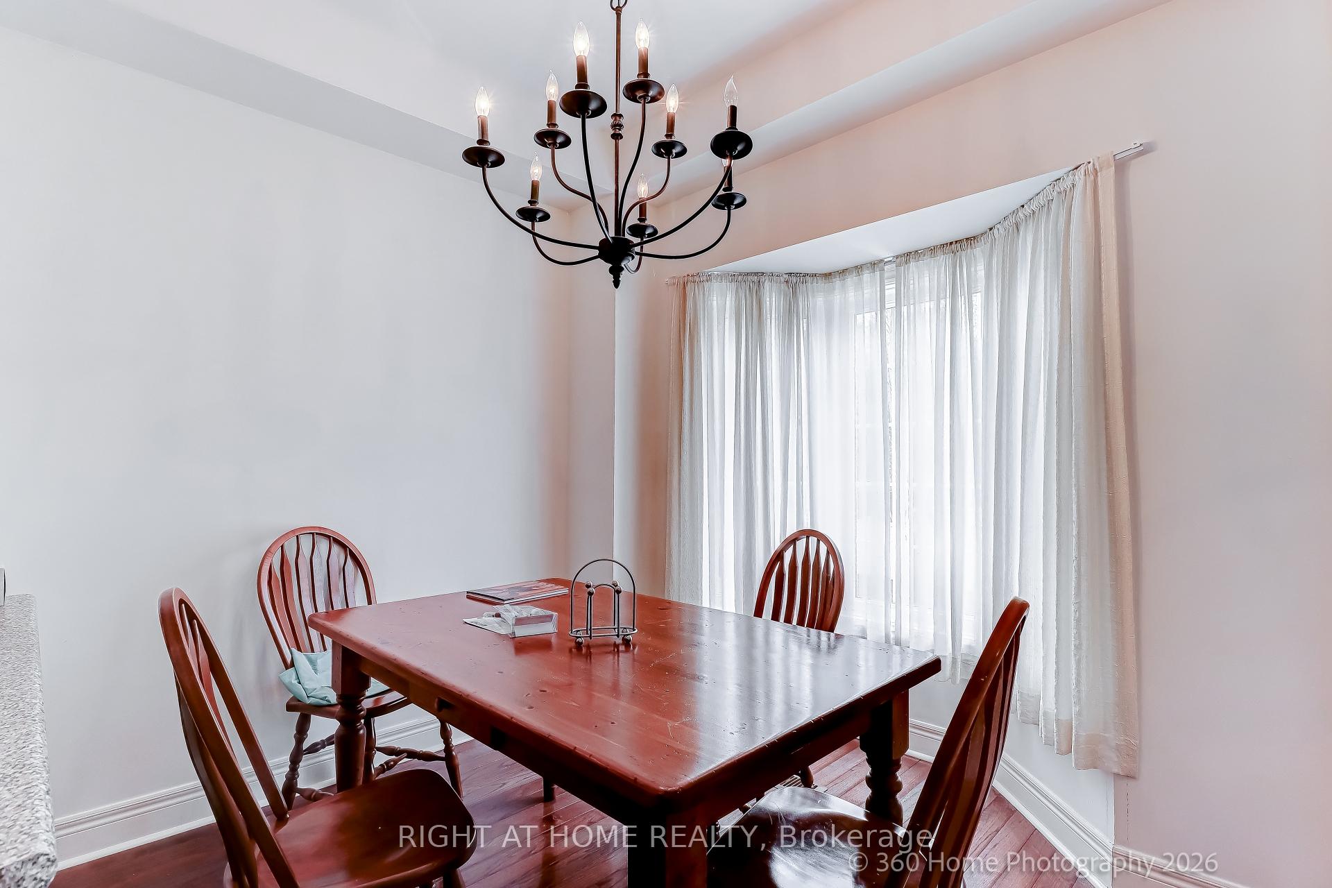 Photo 8 of Unit 2, 1130 Cawthra Road, Mississauga, Mineola — HOMEH