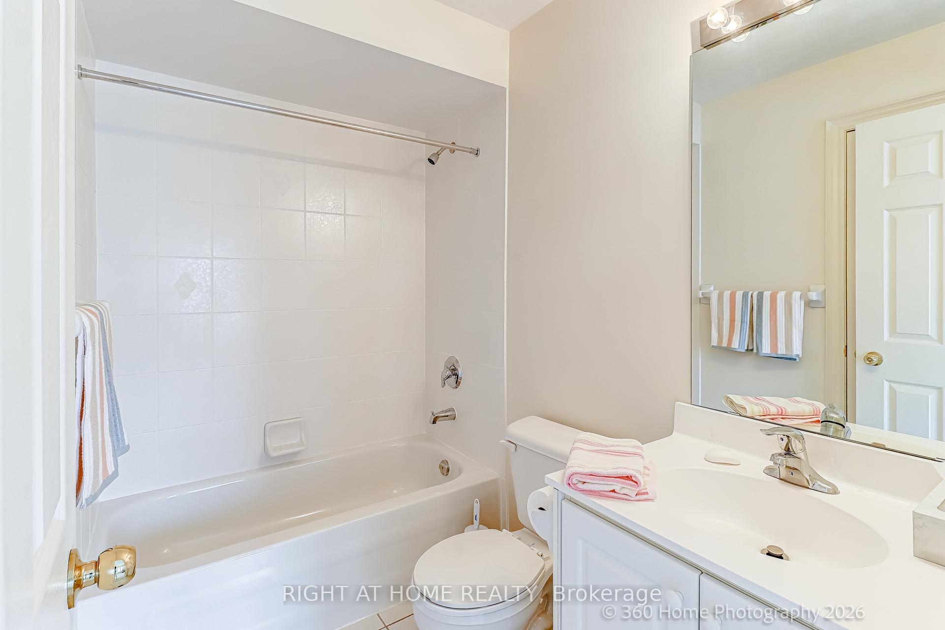 Photo 14 of Unit 2, 1130 Cawthra Road, Mississauga, Mineola — HOMEH