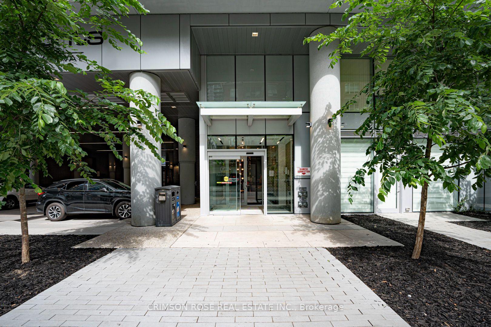 Photo 3 of Unit 3210, 195 Redpath Avenue, Toronto, Mount Pleasant West — HOMEH