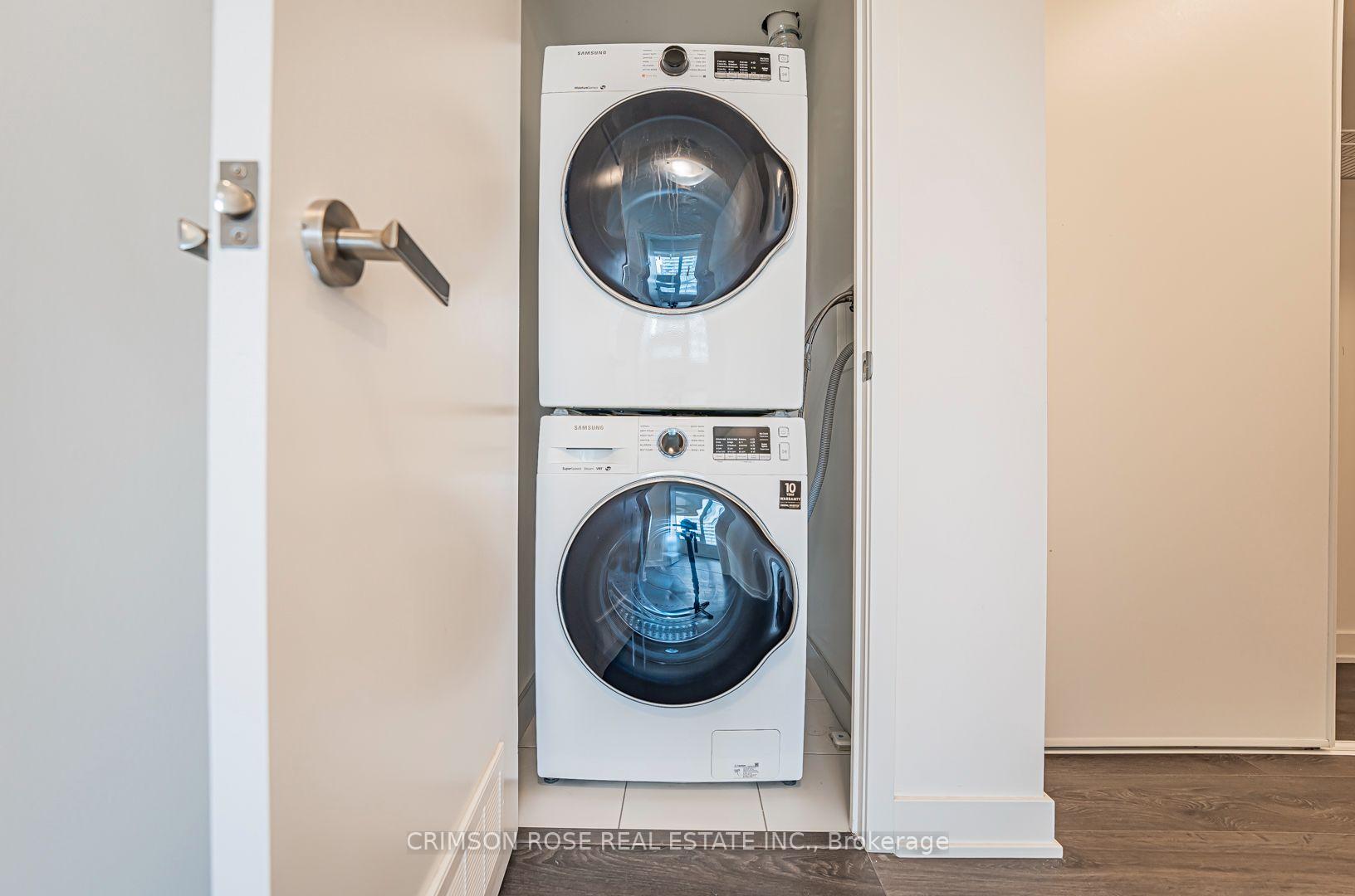 Photo 5 of Unit 3210, 195 Redpath Avenue, Toronto, Mount Pleasant West — HOMEH