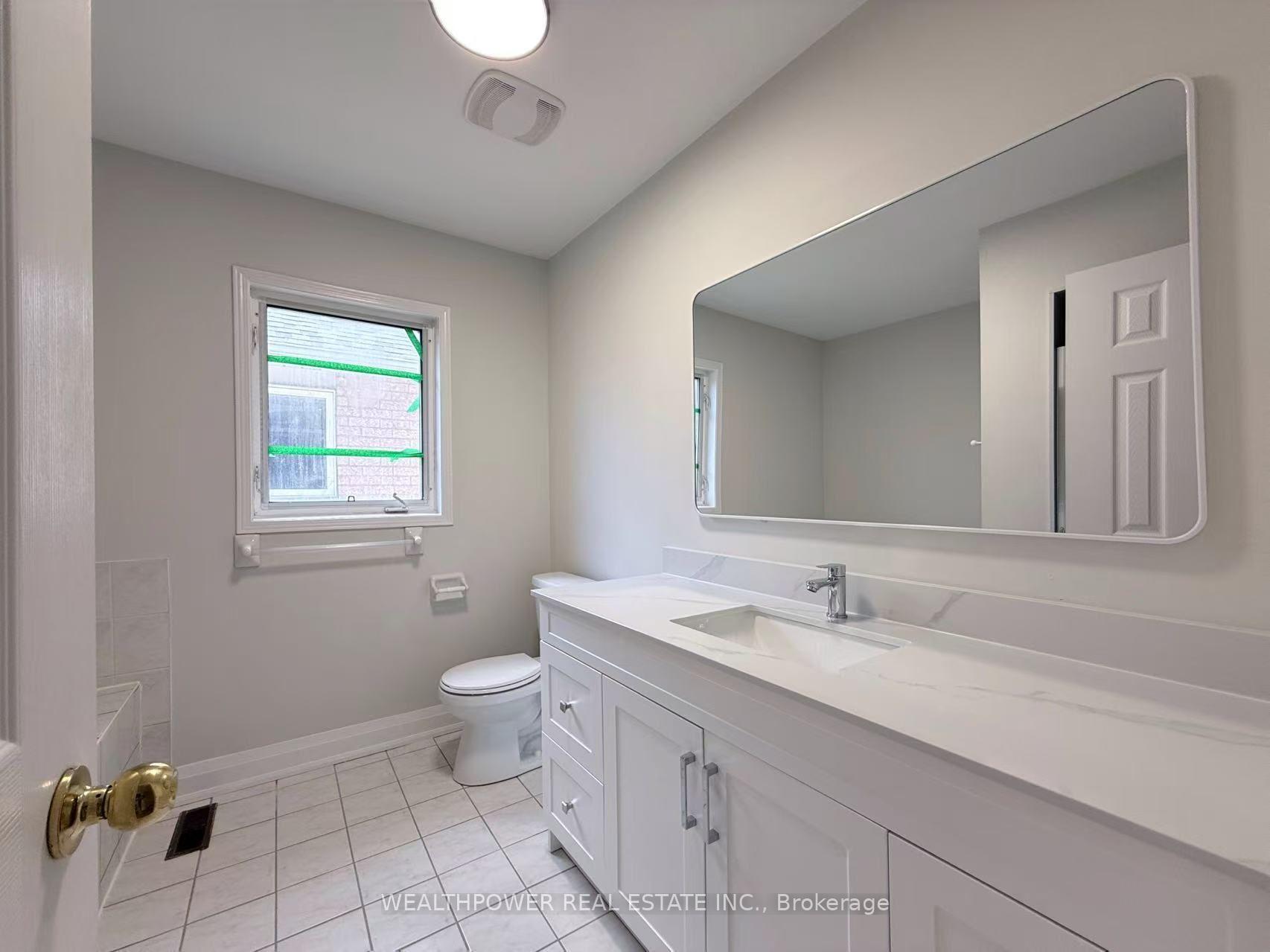 Photo 14 of 567 Summer Park Crescent, Mississauga, Fairview — HOMEH