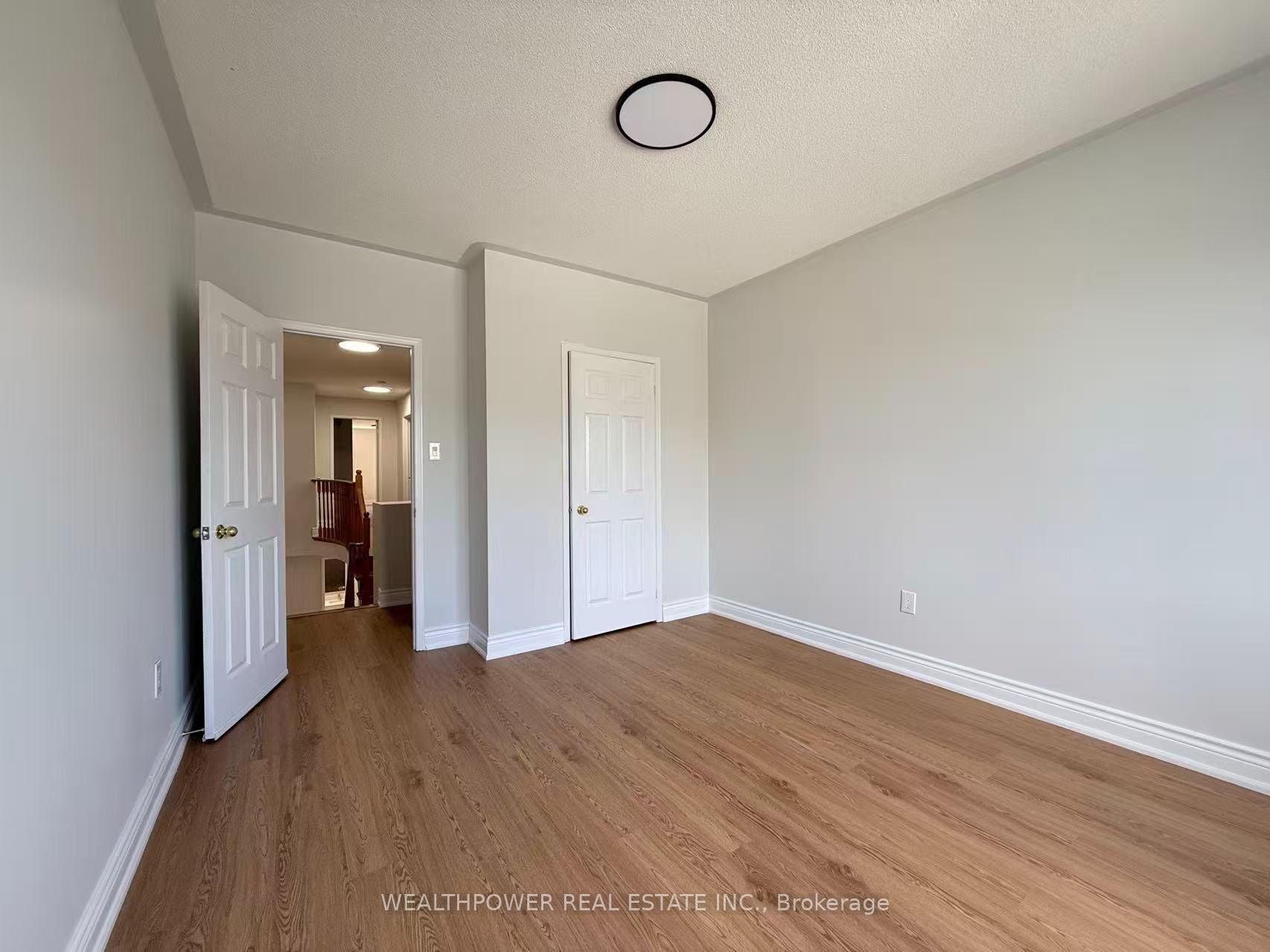 Photo 24 of 567 Summer Park Crescent, Mississauga, Fairview — HOMEH