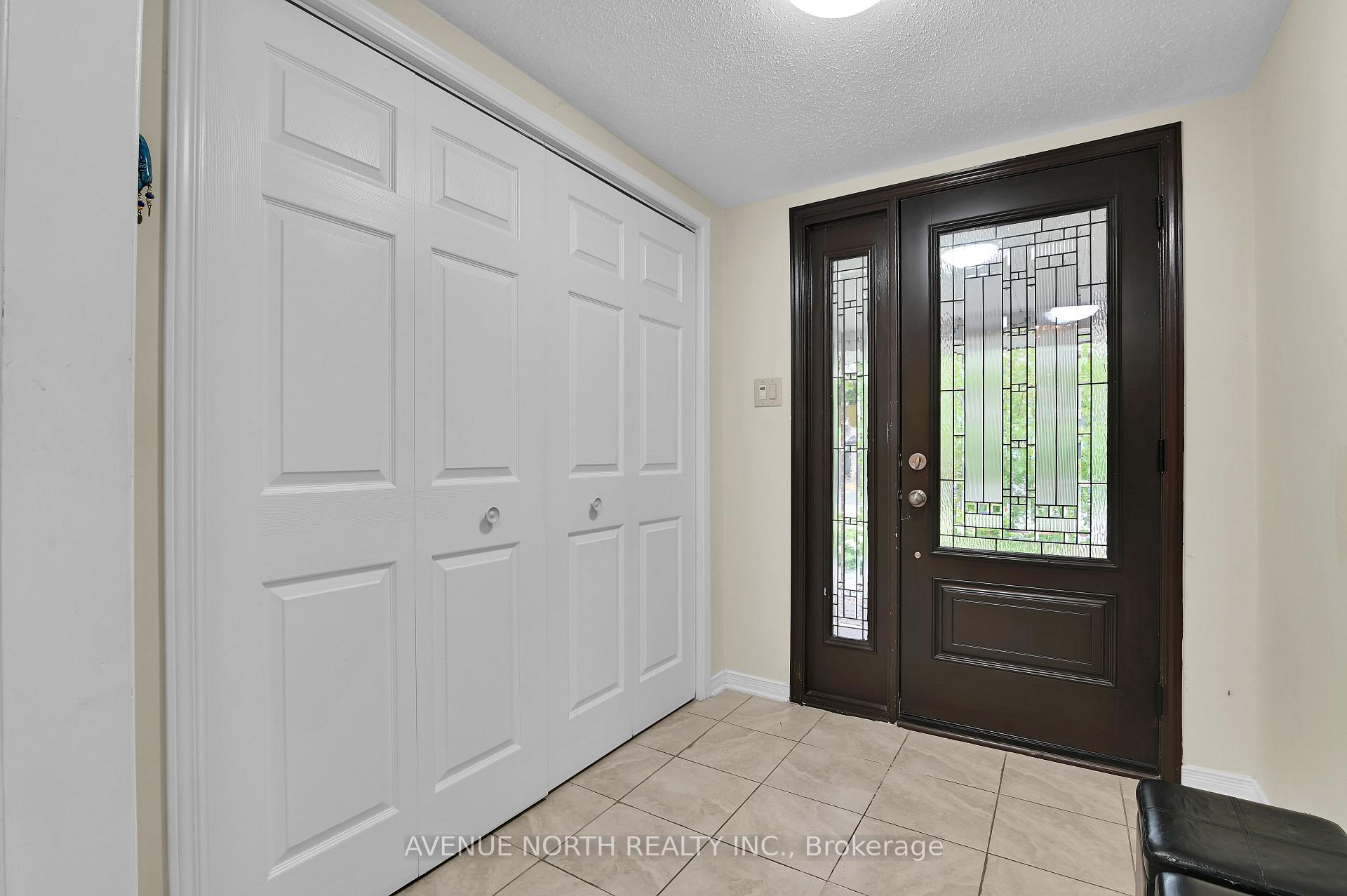 Photo 4 of 48 Hackett Street, Ottawa, Hunt Club Woods — HOMEH