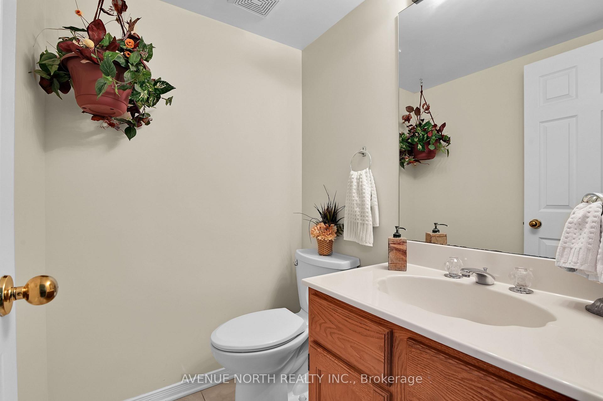 Photo 6 of 48 Hackett Street, Ottawa, Hunt Club Woods — HOMEH