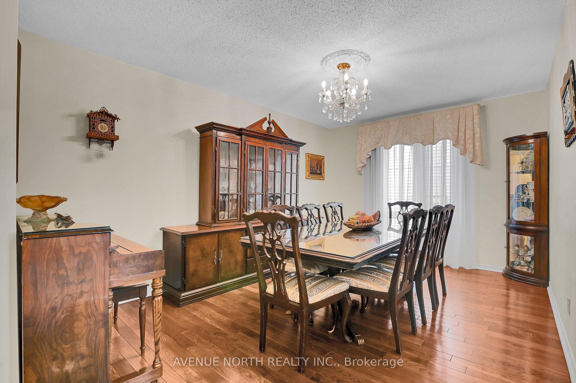 Photo 15 of 48 Hackett Street, Ottawa, Hunt Club Woods — HOMEH