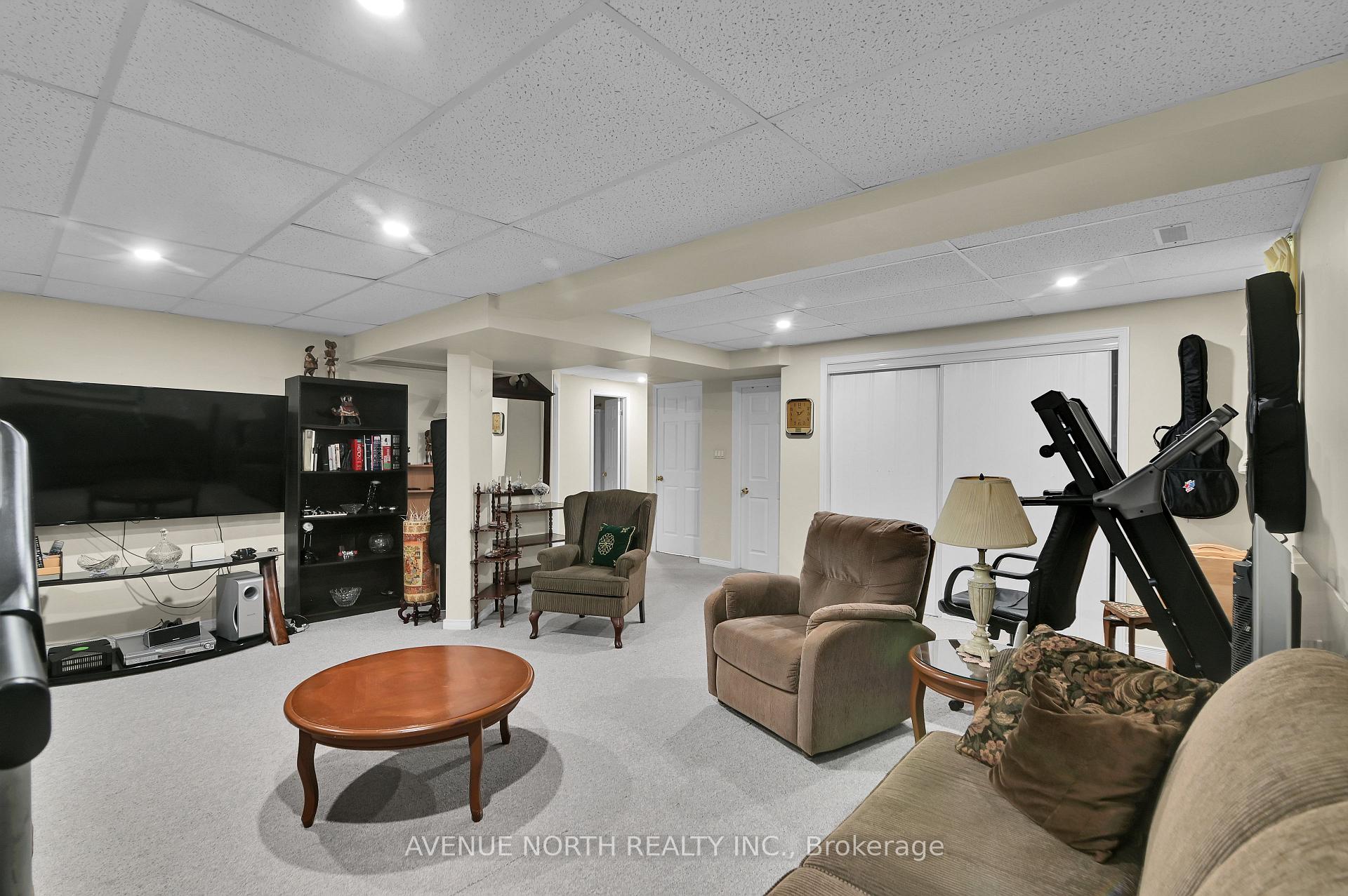 Photo 30 of 48 Hackett Street, Ottawa, Hunt Club Woods — HOMEH