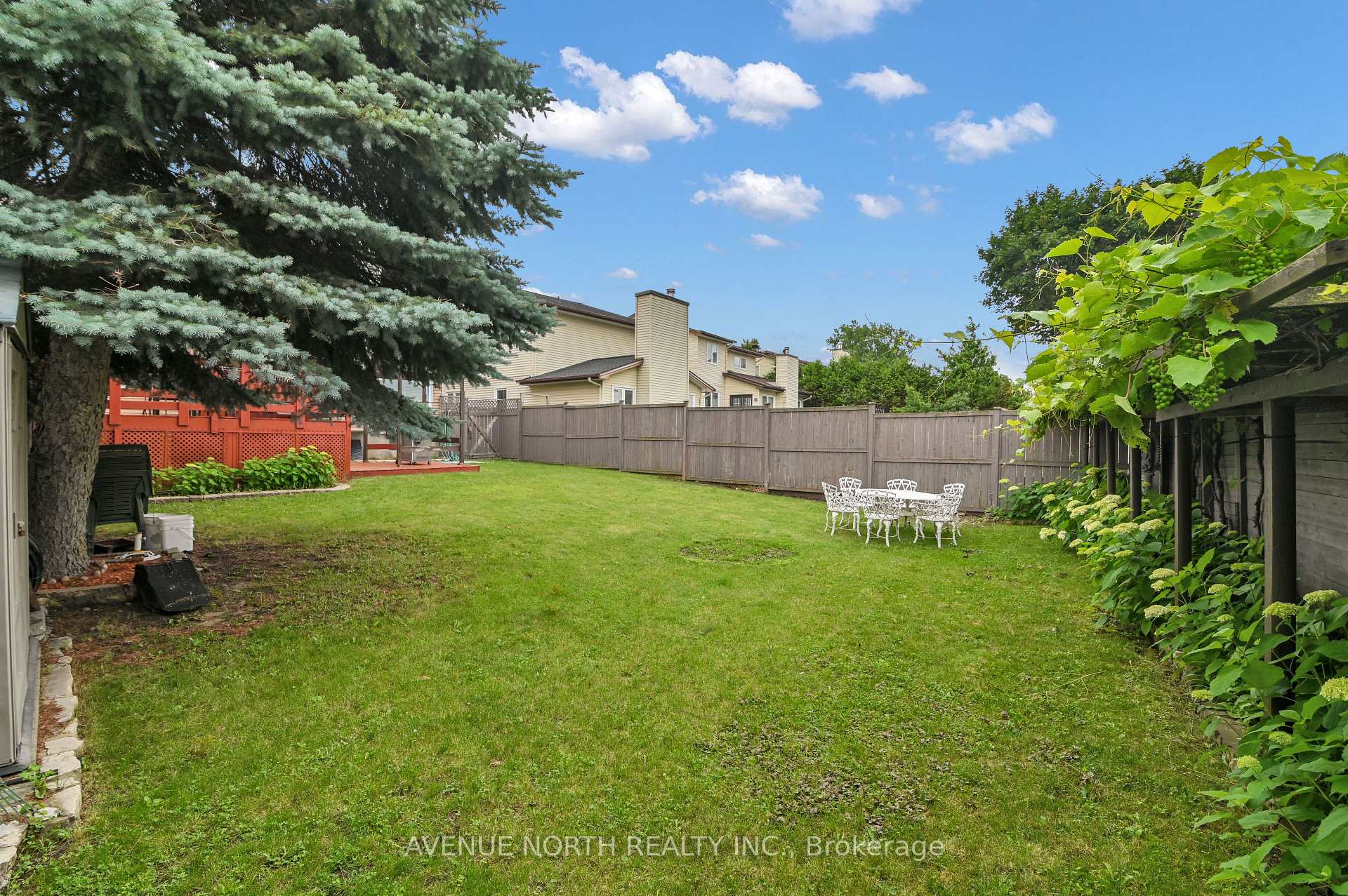 Photo 37 of 48 Hackett Street, Ottawa, Hunt Club Woods — HOMEH